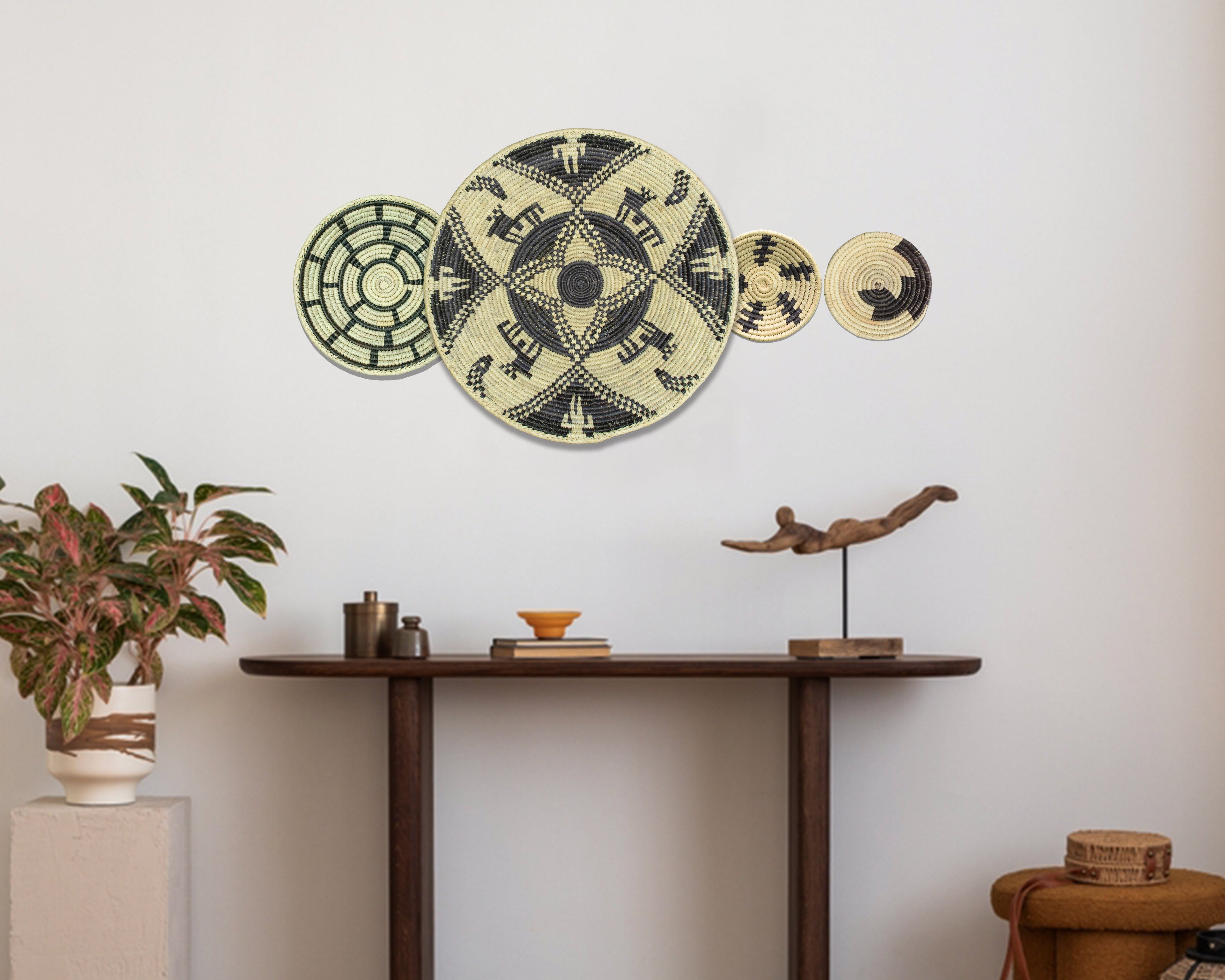 Set of 4 Handwoven wall baskets SET-239-4 N