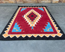 Two Grey Hills Navajo Inspired Hand-Knotted Carpet - 5x7 ft