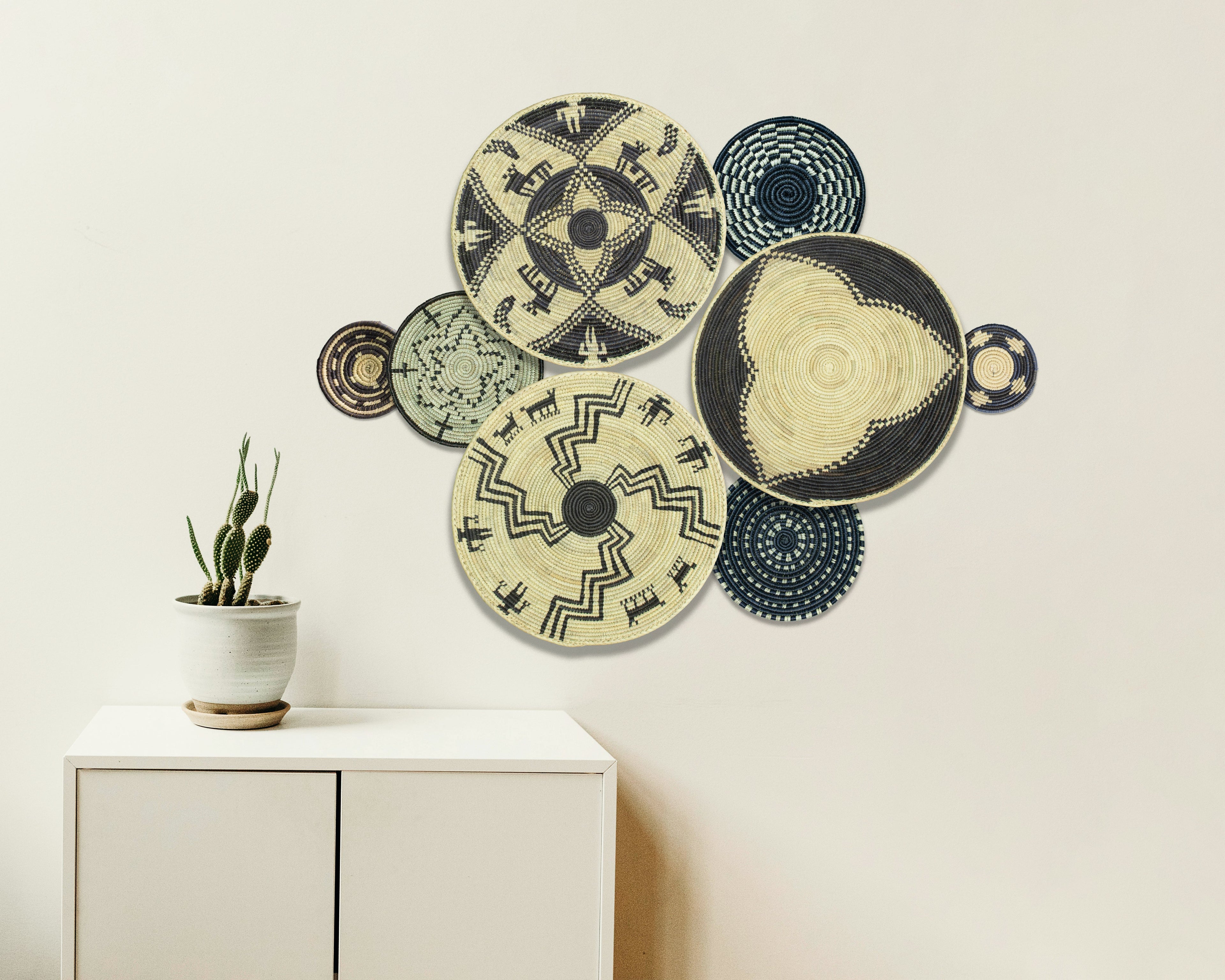 Set of 8 Handwoven wall baskets SET-366-8 N