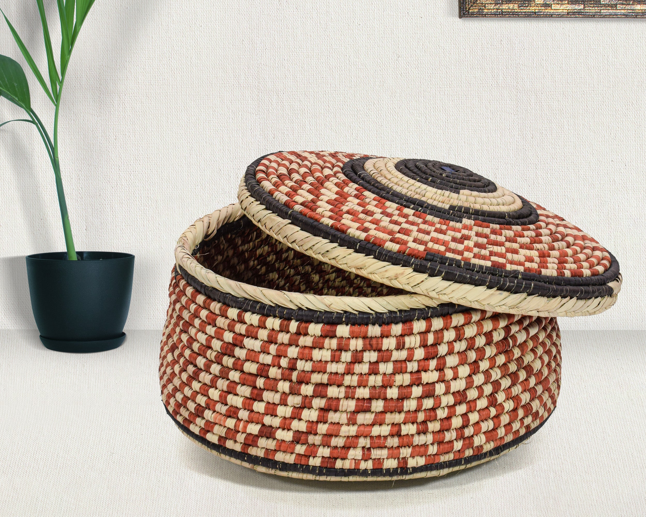 Rust Checker Lidded Basket