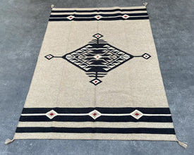 5x7ft Wool Kilim – Southwestern Flatweave Rug