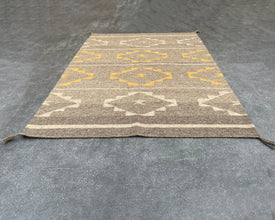 Eye dazzler - Southwestern Wool Flatweave Rug