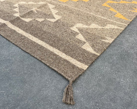 Eye dazzler - Southwestern Wool Flatweave Rug