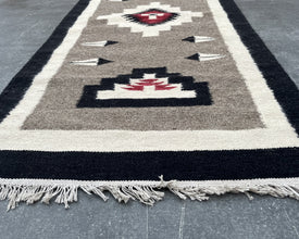 Arrow Point Flatweave Runner Rug – 2.5x12 ft