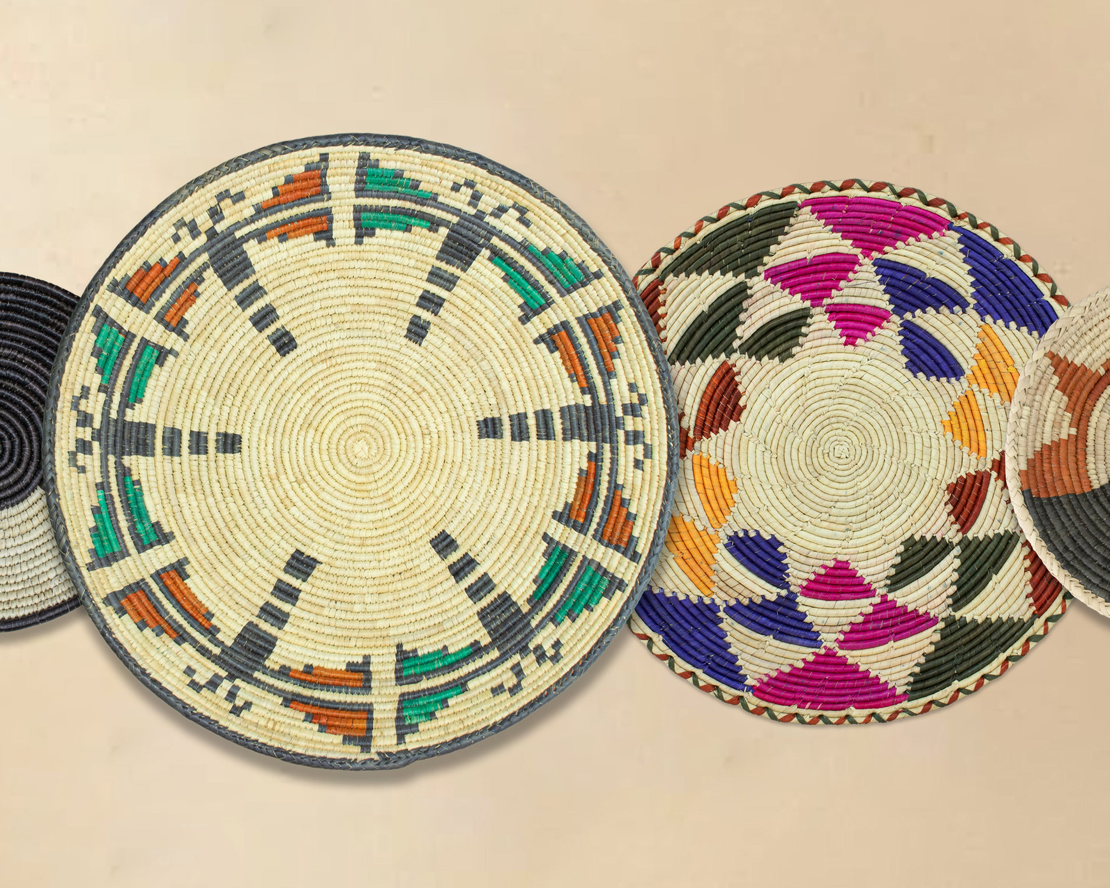 Set of 4 Handwoven wall baskets SET-240-4 N