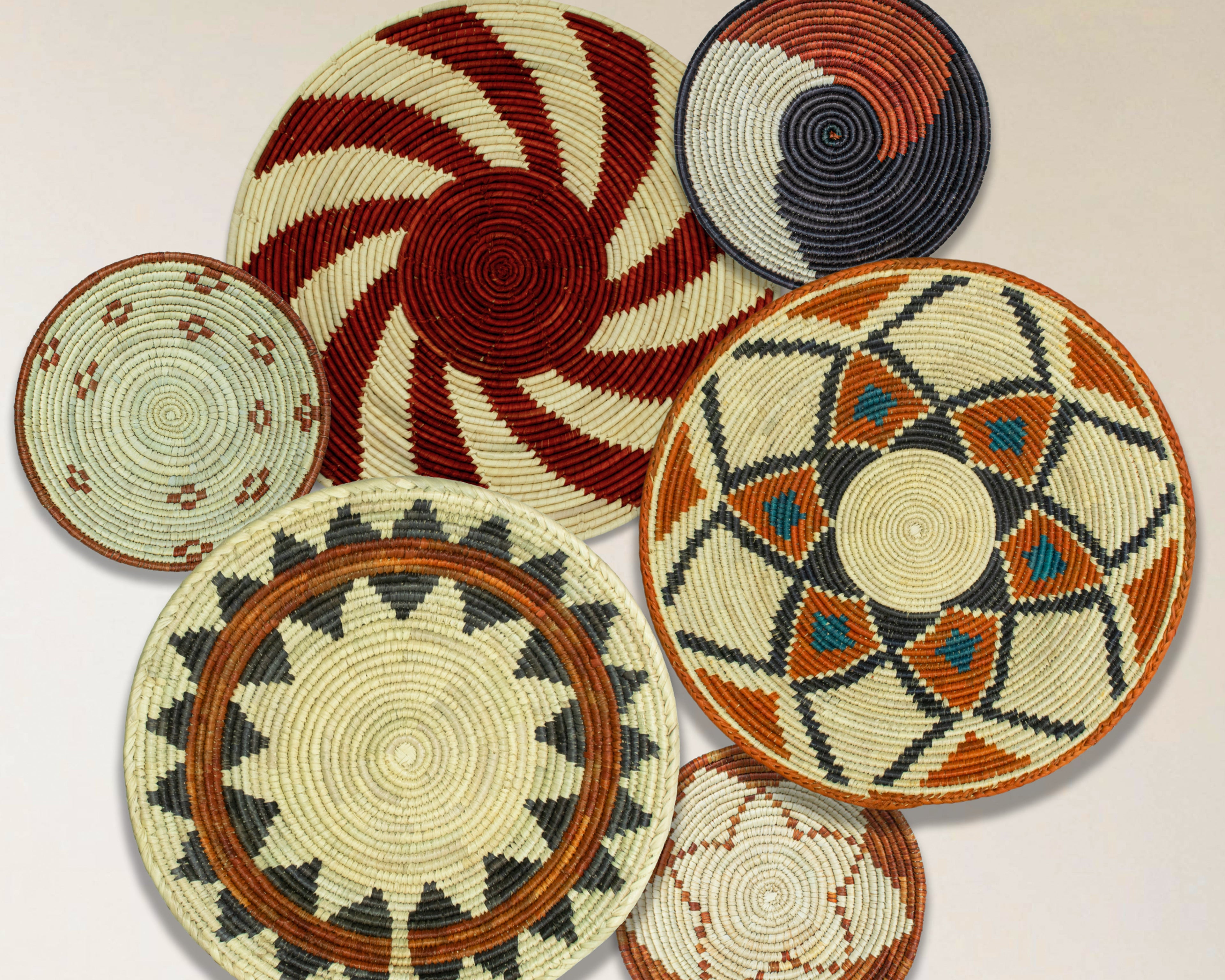 Set of 6 Handwoven wall baskets SET-290-6 N