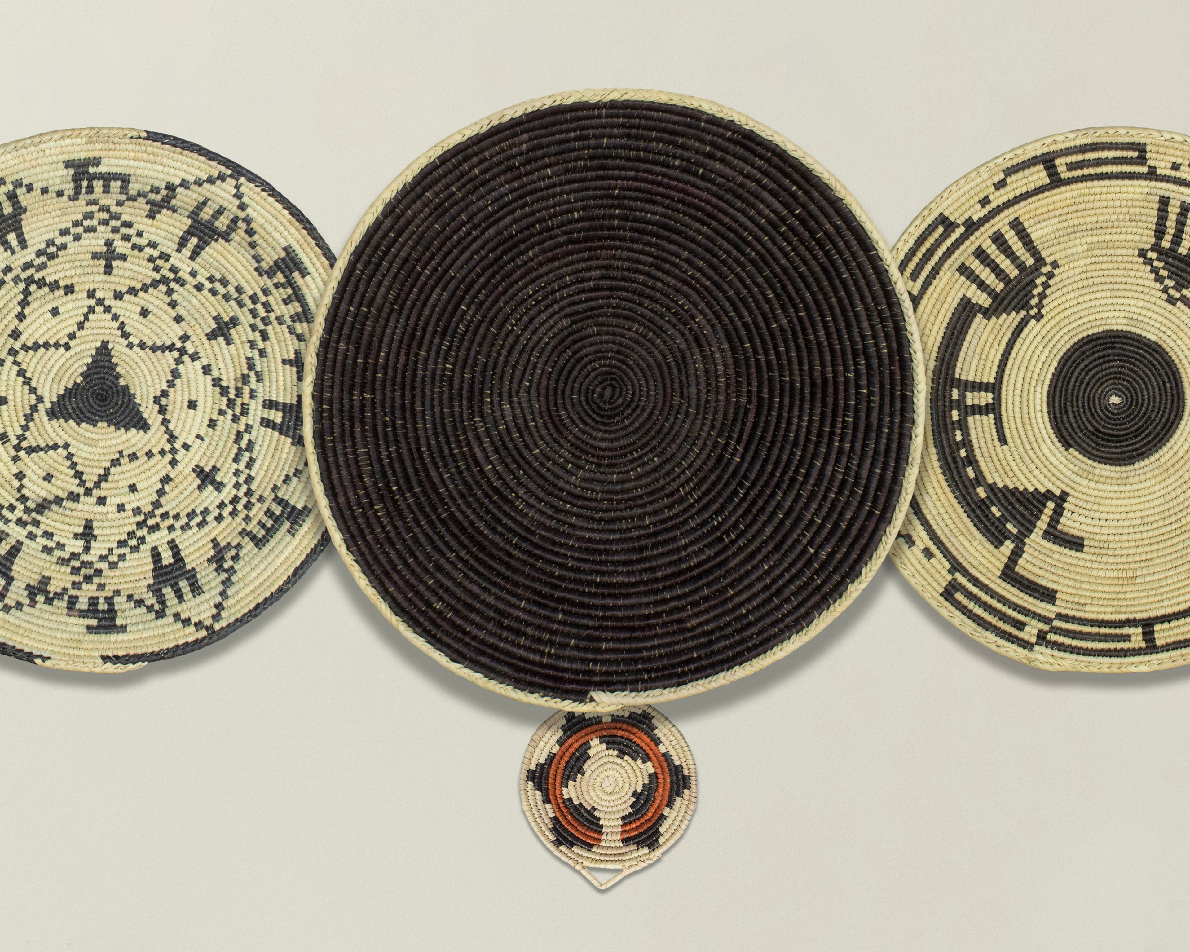 Set of 6 Handwoven wall baskets SET-296-6 N