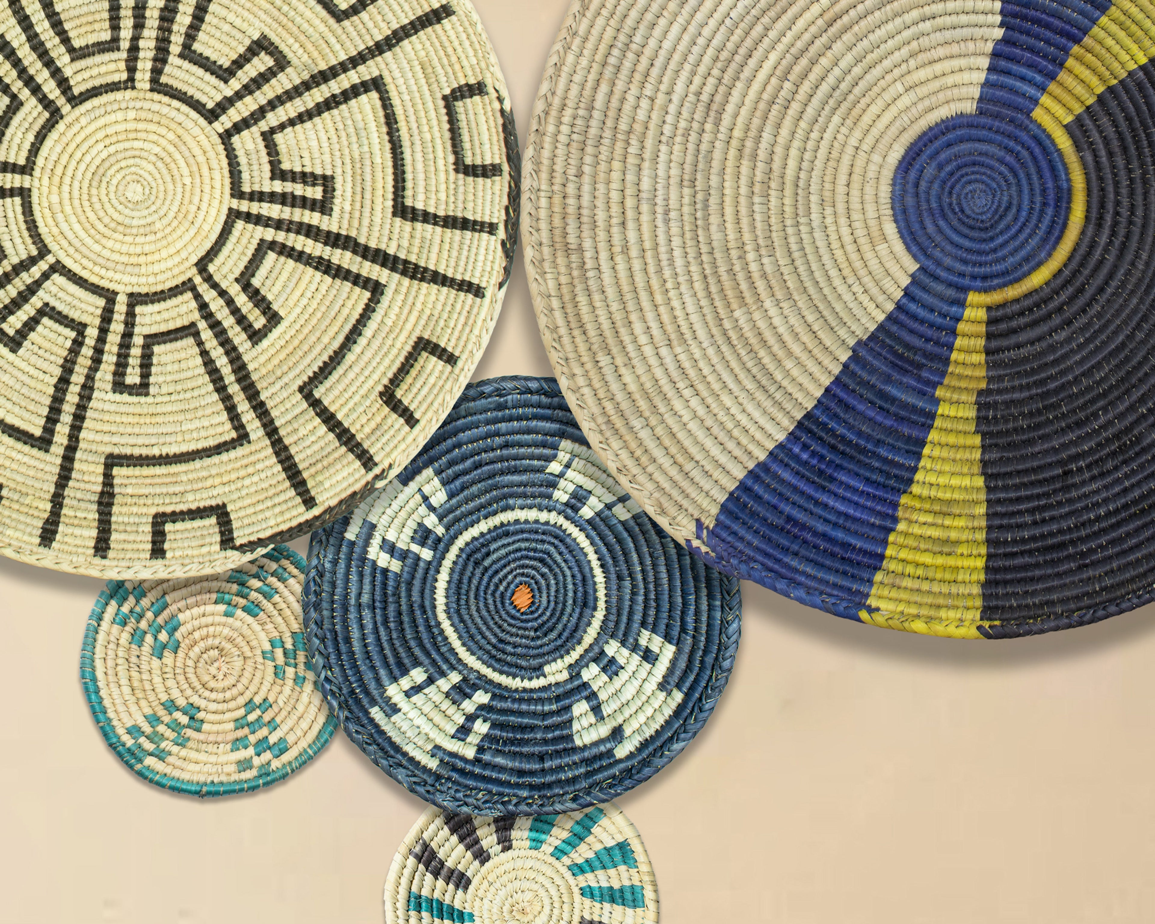 Set of 5 Handwoven wall baskets SET-69-5 N