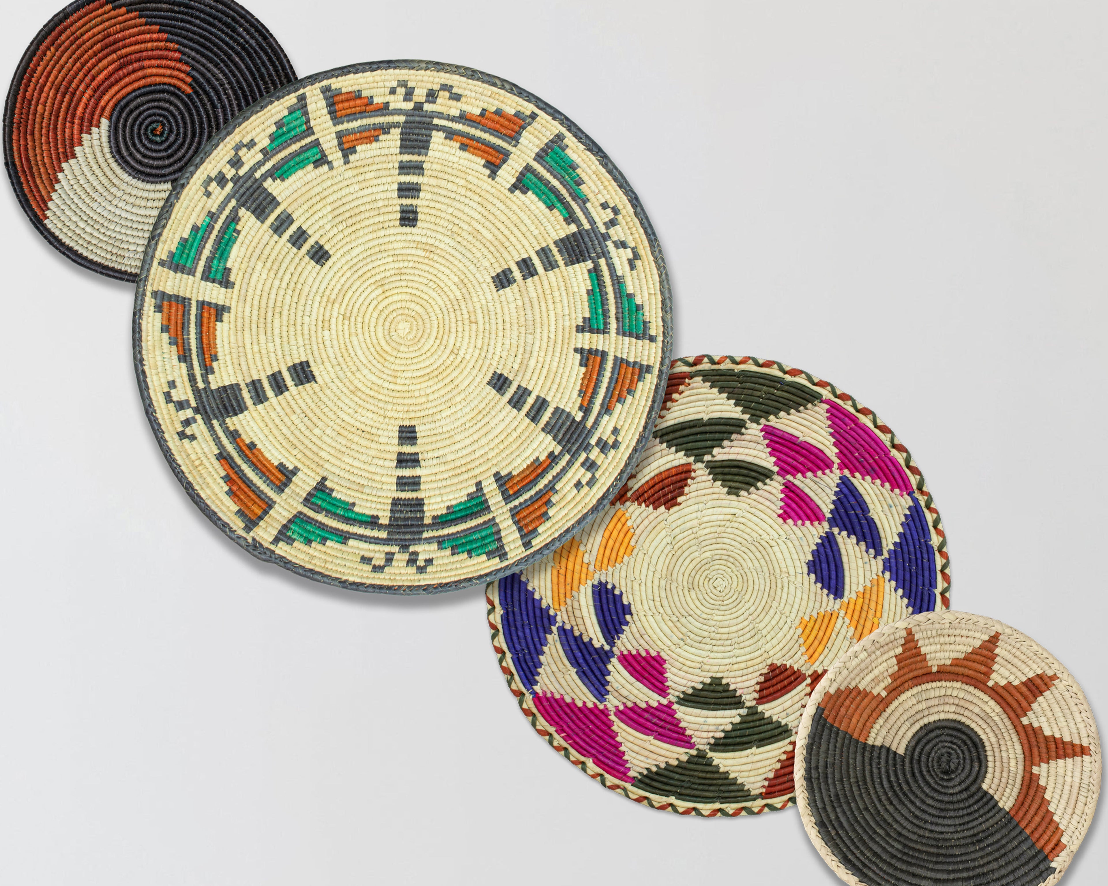 Set of 4 Handwoven wall baskets SET-240-4 N