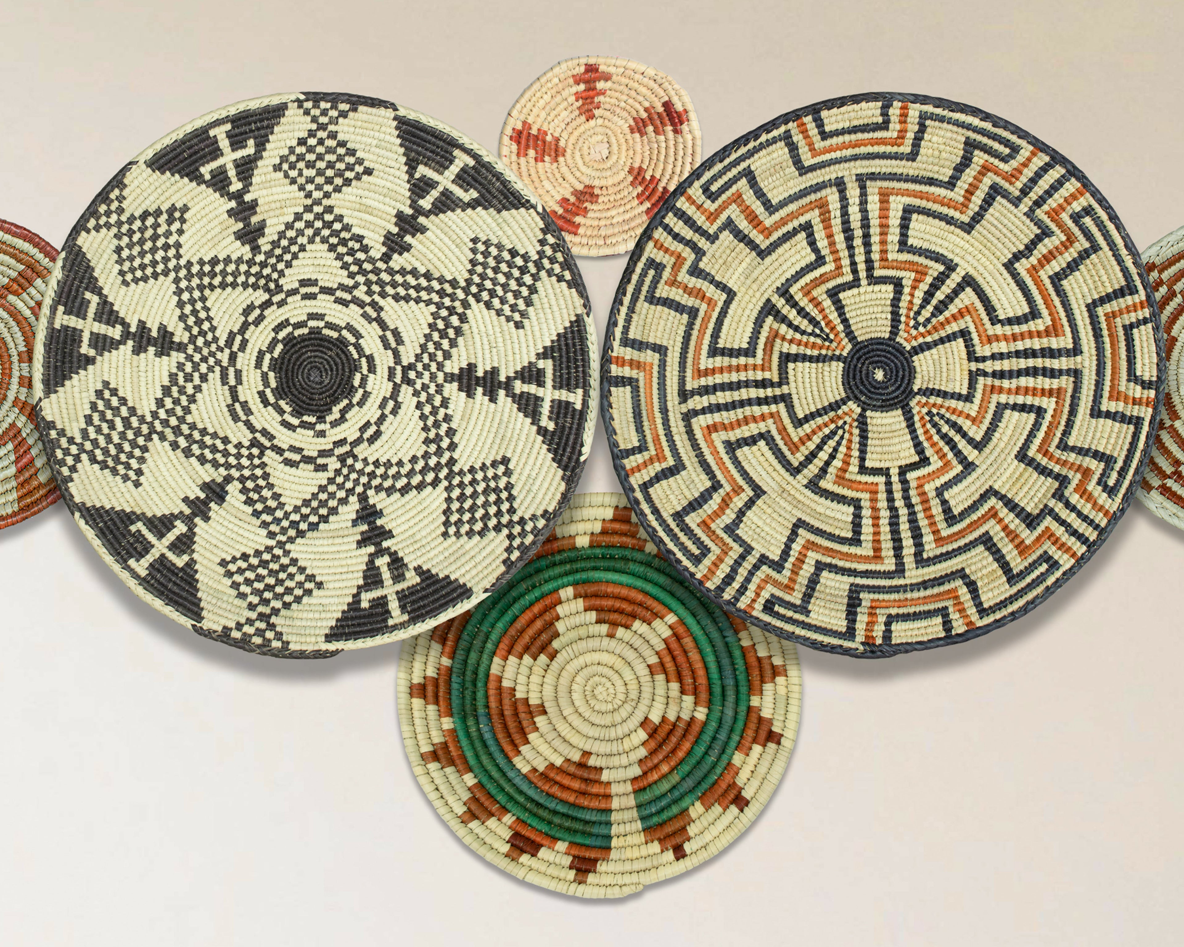 Set of 6 Handwoven wall baskets SET-295-6 N