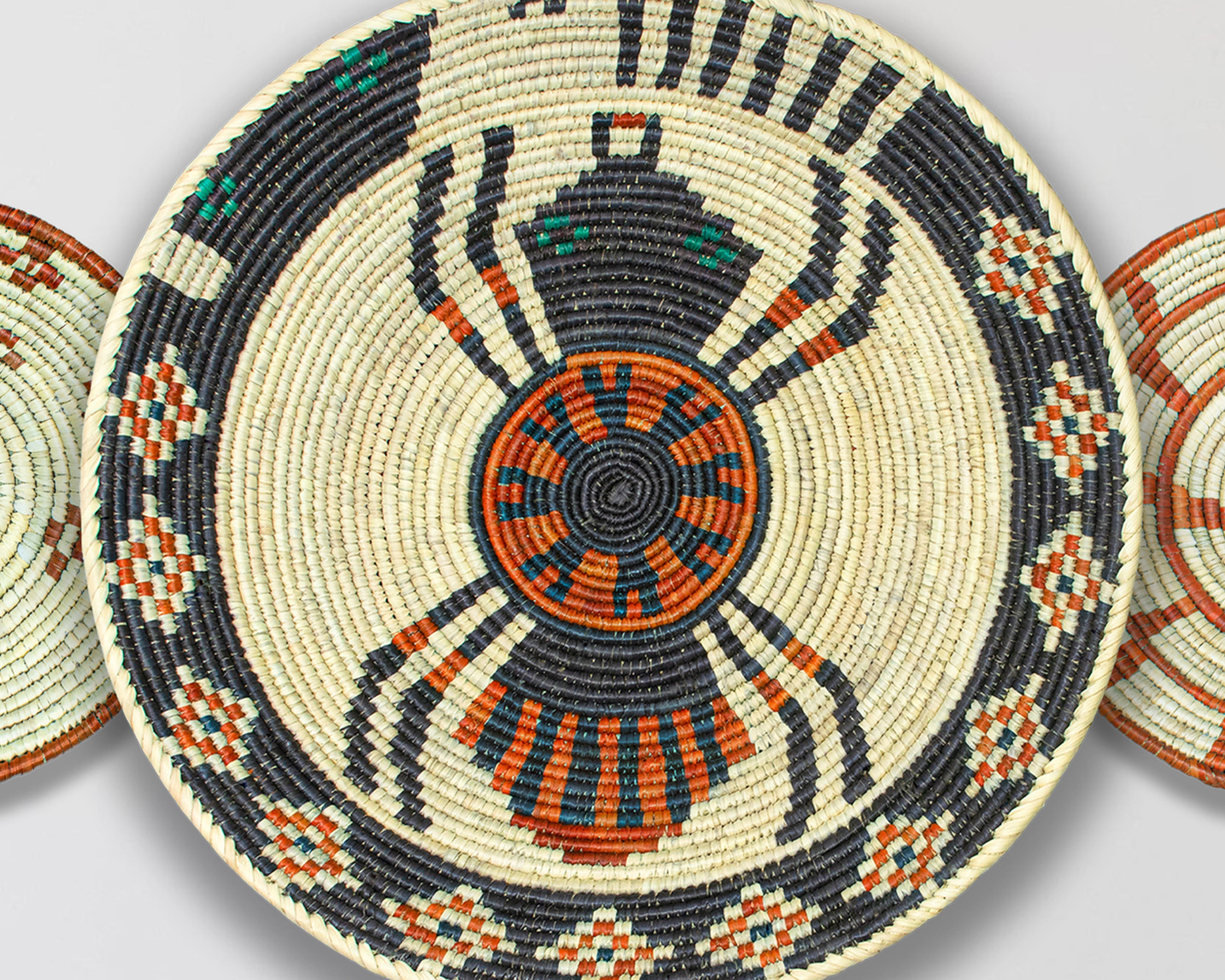 Set of 4 Handwoven wall baskets SET-235-4 N