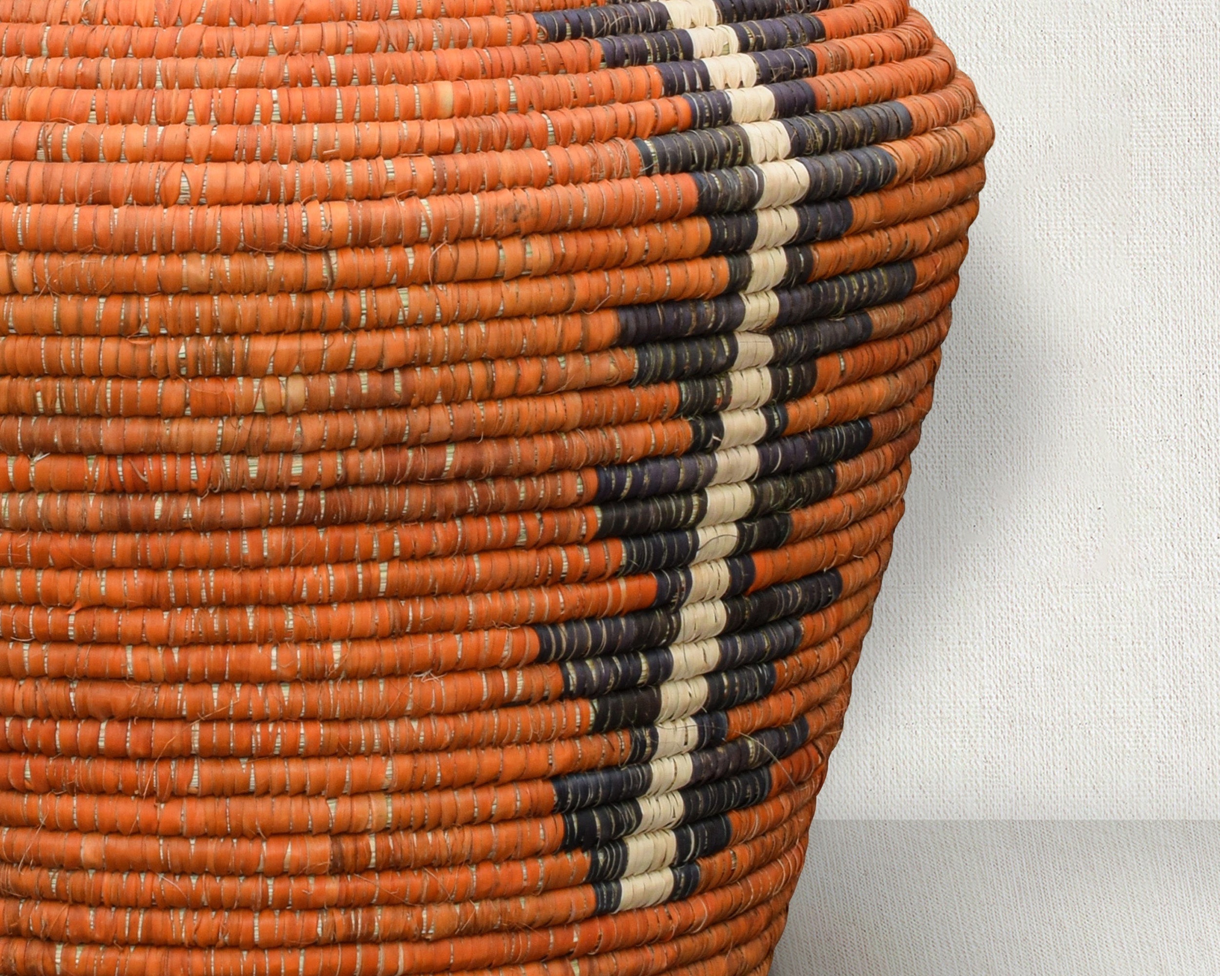 Diagonal Lightning Potter Vase