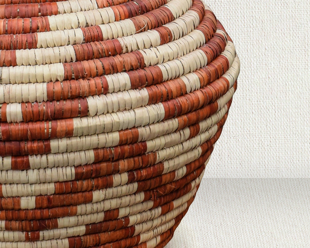 Terracotta Diamond Potter Vase II