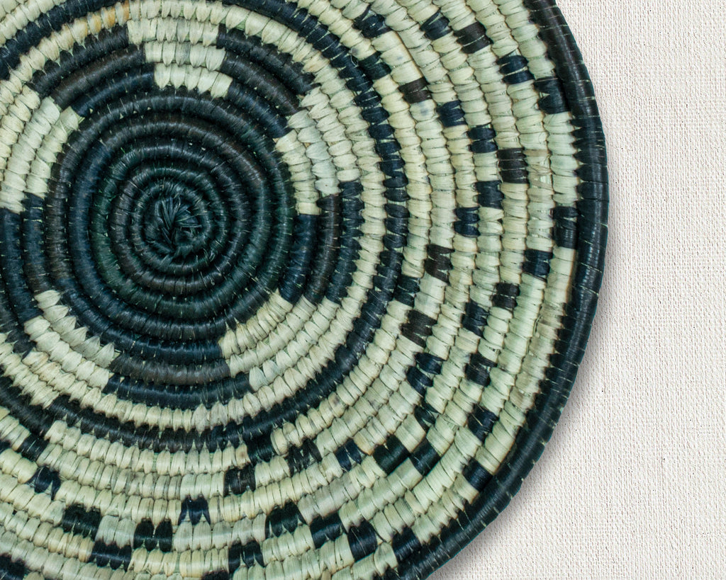 Checkerboard Circle Black  Bowl Basket 8-inch LBW-446-7