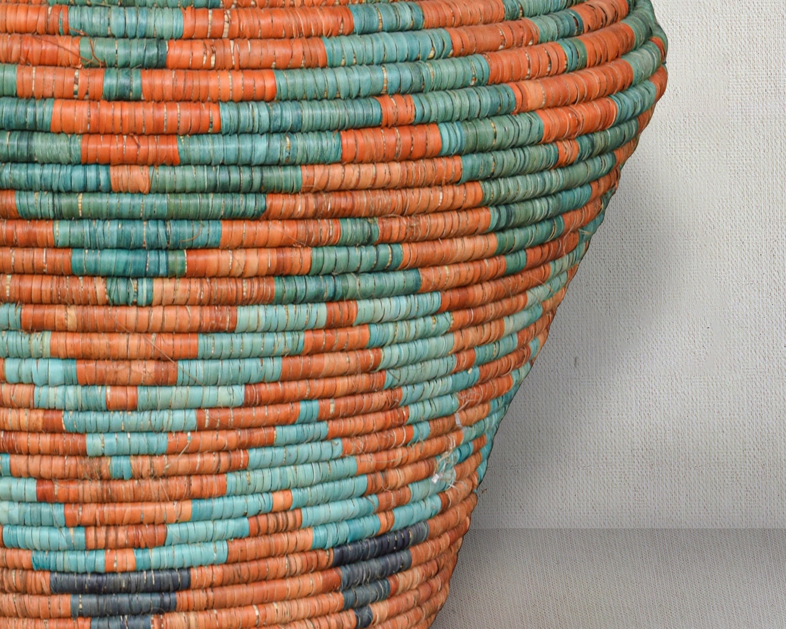 Equal Diamond Potter Vase
