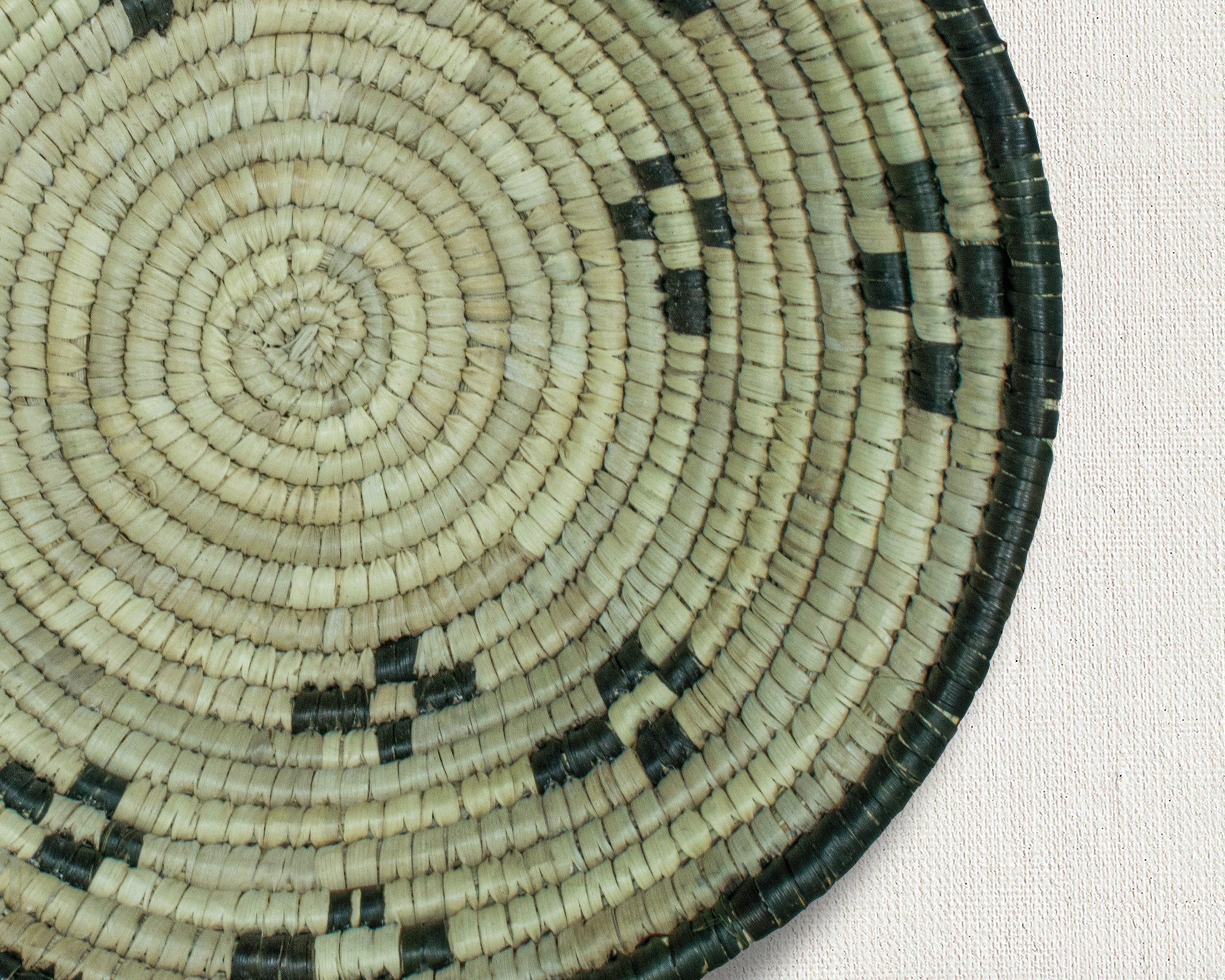 Punctate Round White Bowl Basket 8-inch LBW-451-7