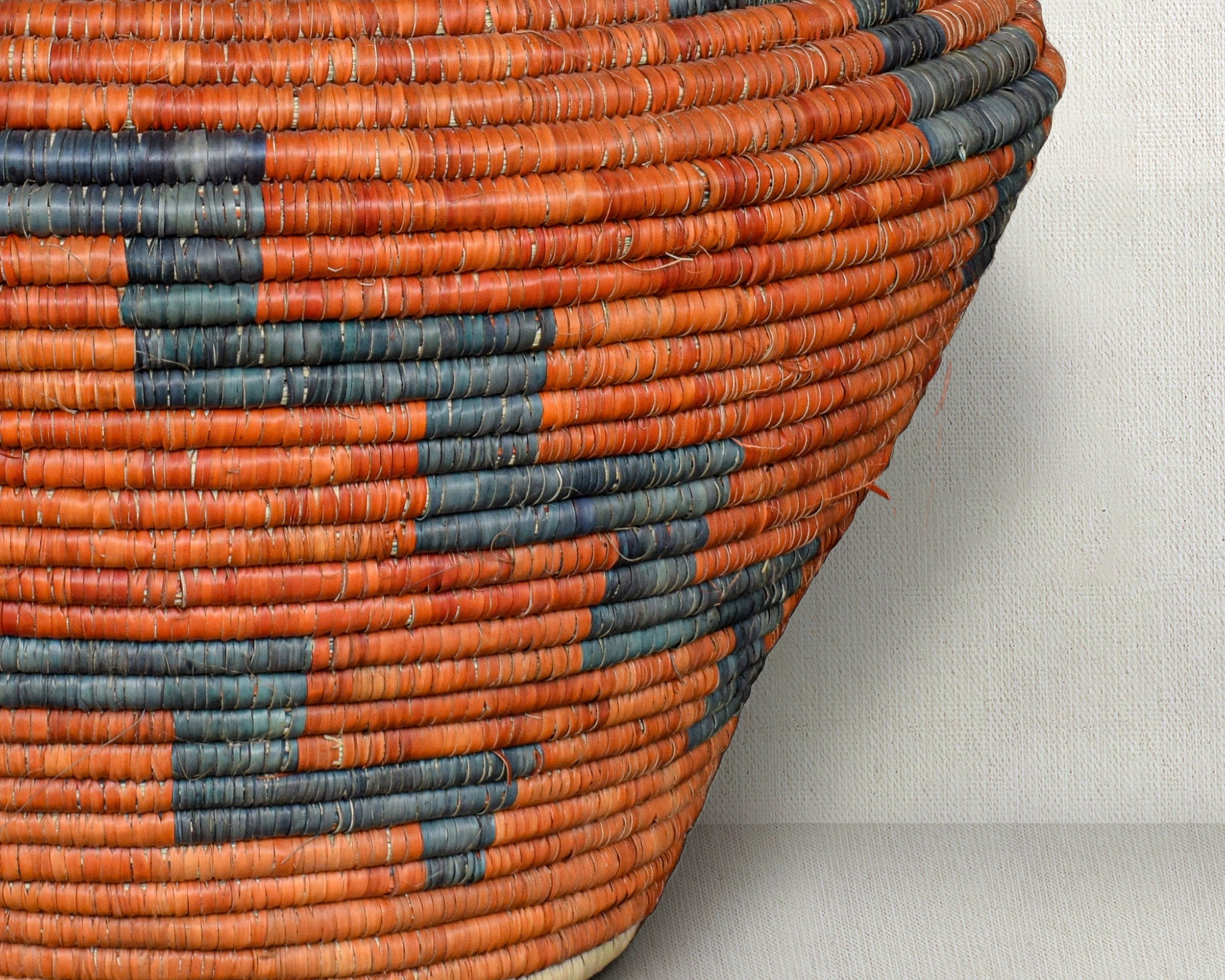 Terracotta Diamond Potter Vase I