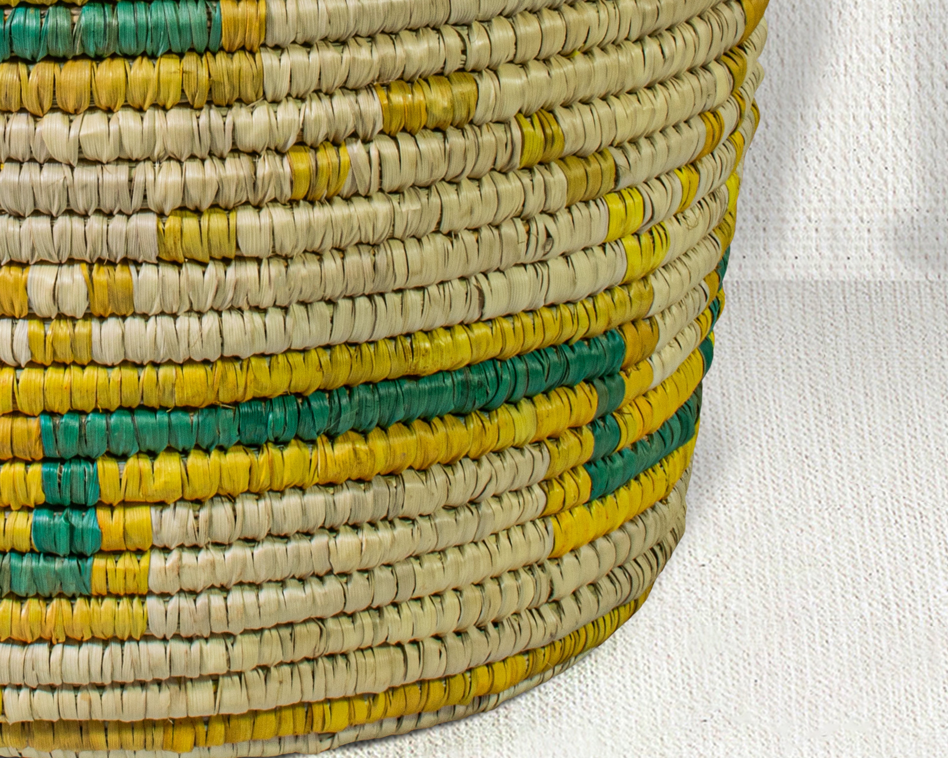 Arroyo Wave Planter Basket