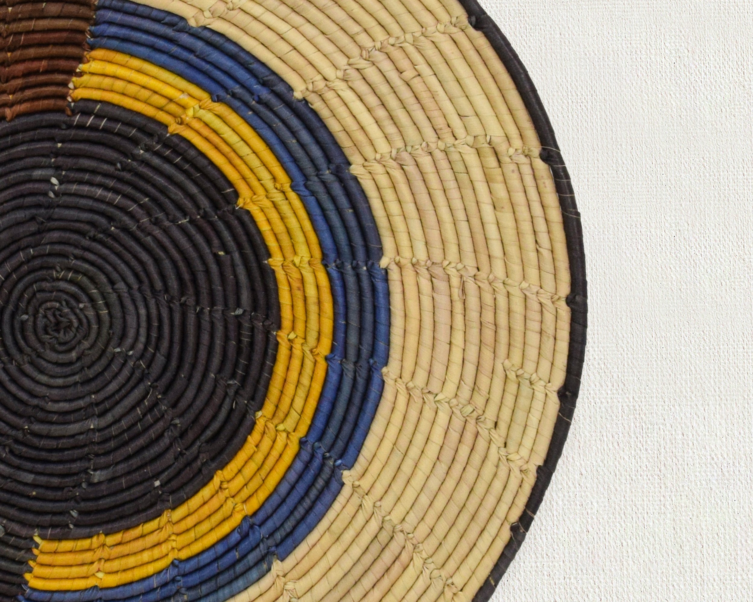 Devils Eye Mat Wall Basket 14-inch MT-262-15