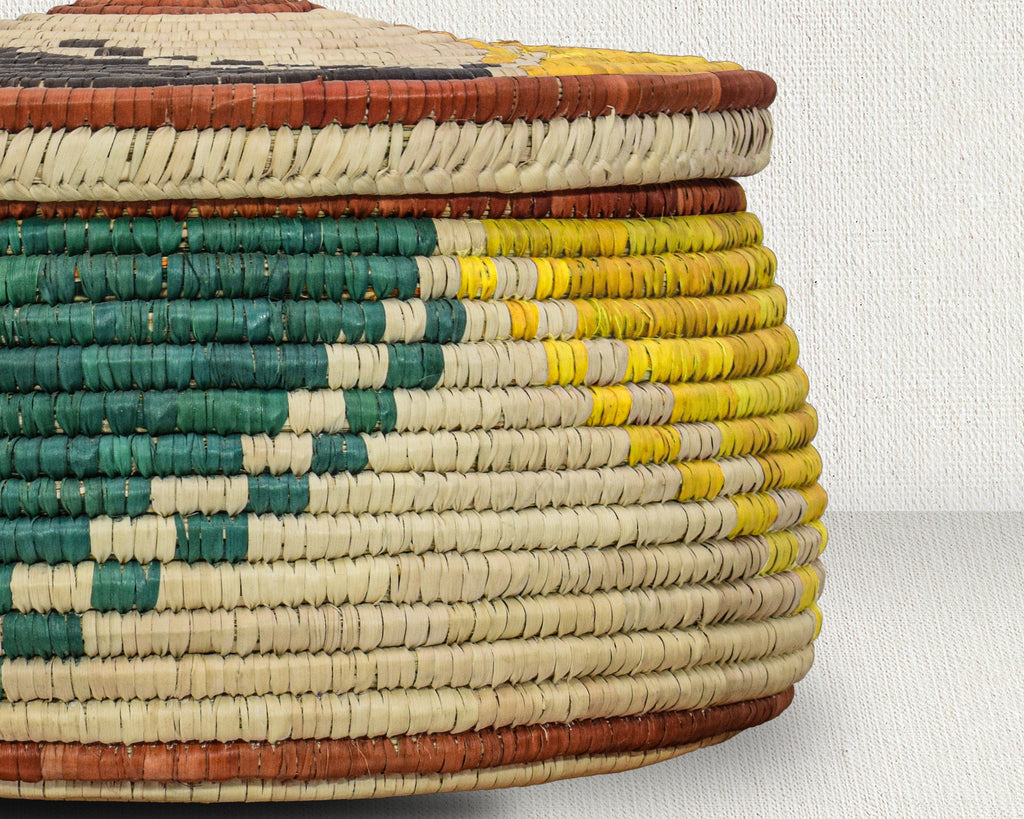 Tri-Leaf Lidded Basket