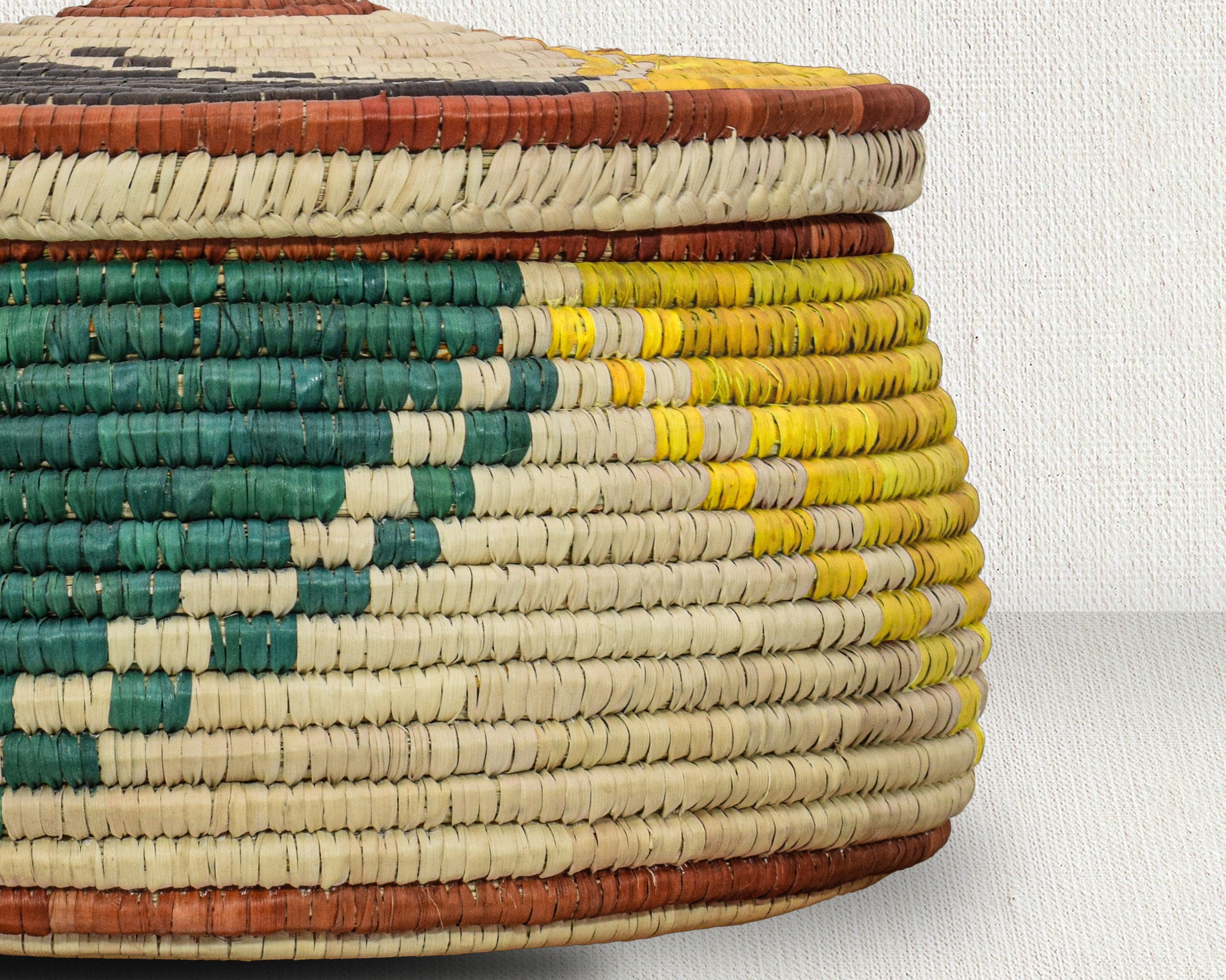 Tri-Leaf Plain Lid Basket PR-644-12