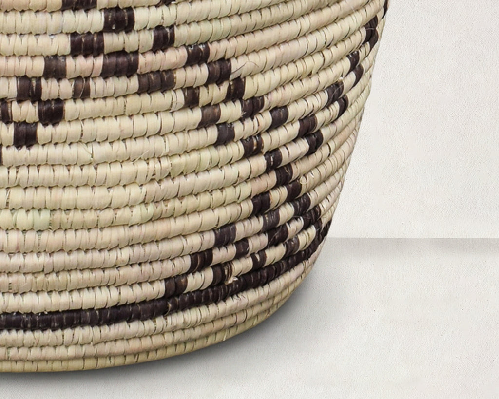 Dotted Wave Planter Basket