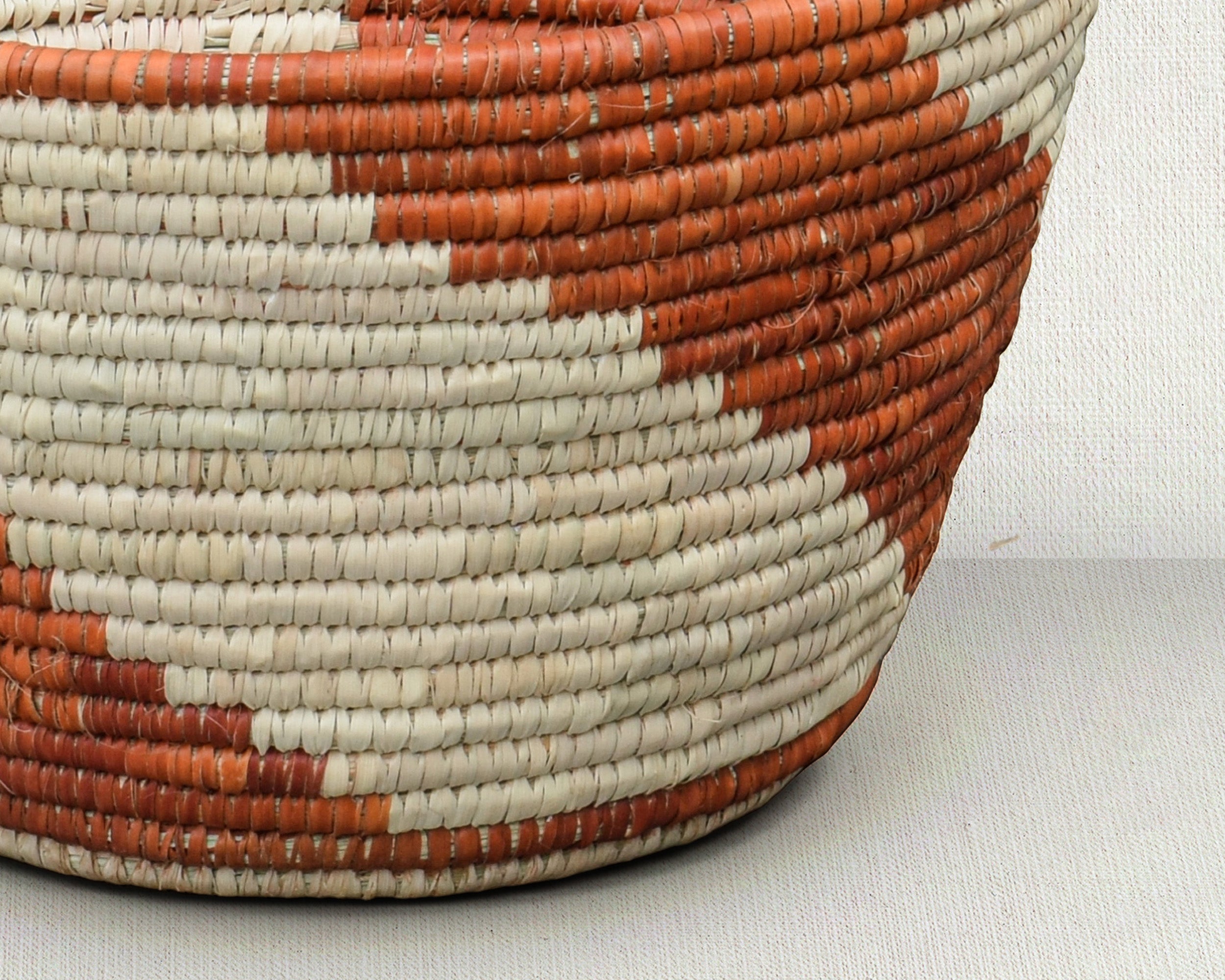 Wide Waves Planter Basket