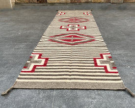 Crosses Flatweave Runner Rug – 2.5x10 ft