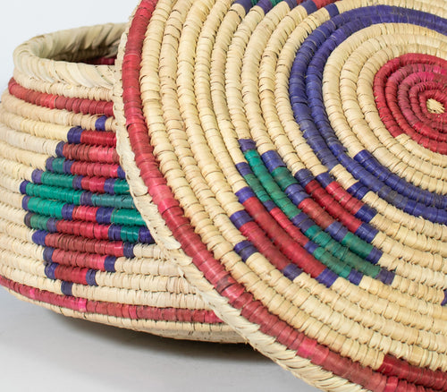 12" Dia Natural Medallions Lidded Basket
