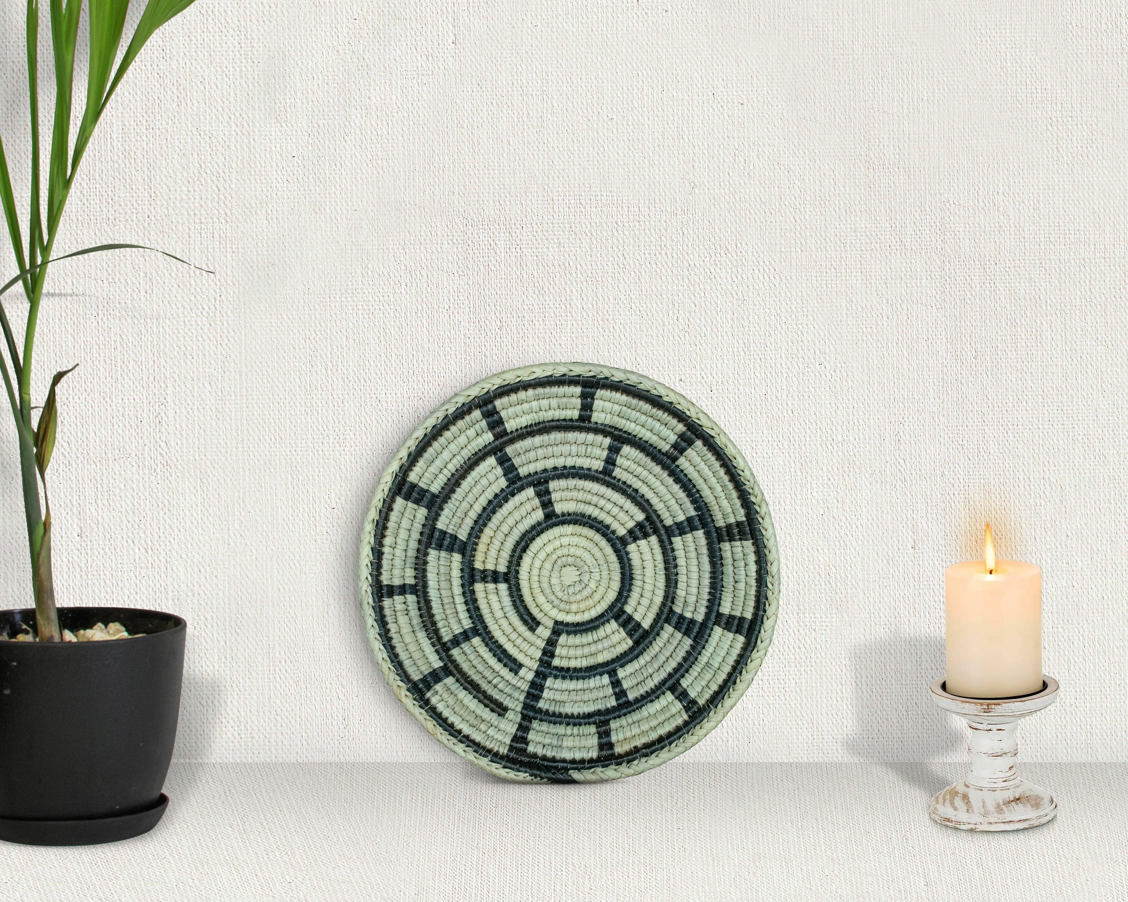 Concentric Grid Black Bowl Basket 8-inch LBW-454-7