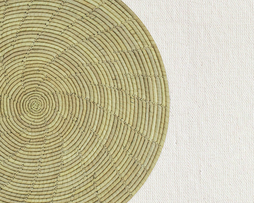 12" Dia Ivory Plain Placemat