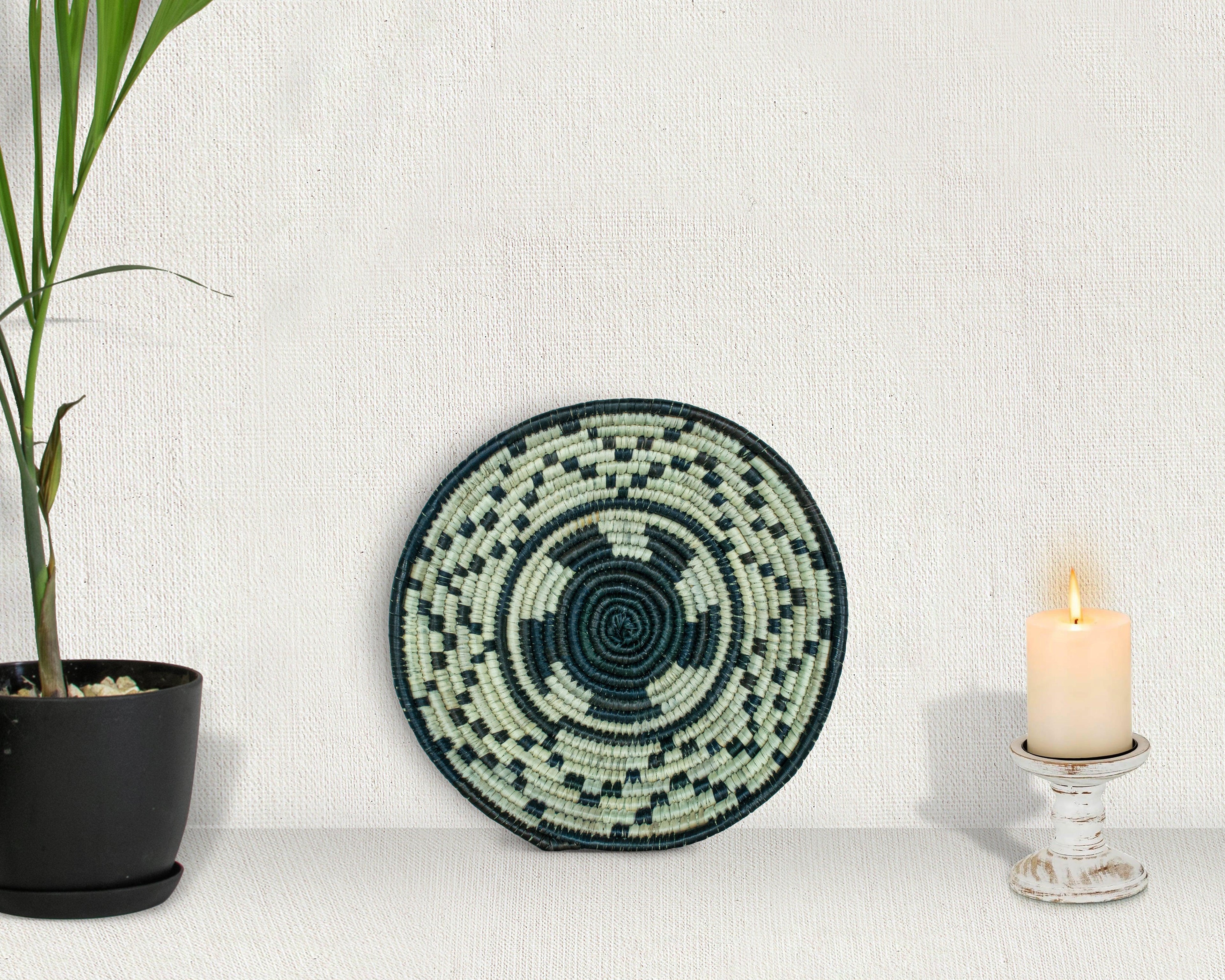 Checkerboard Circle Black  Bowl Basket 8-inch LBW-446-7