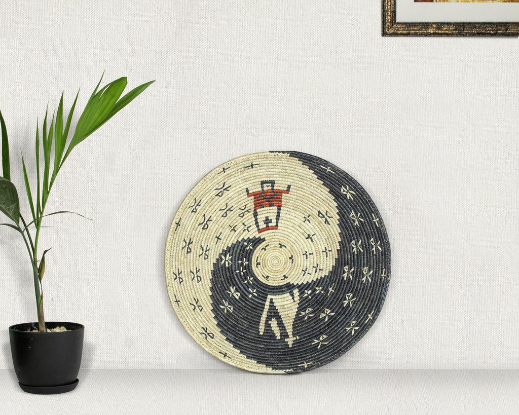 14" Dia Harmony Design Woven Wall Basket