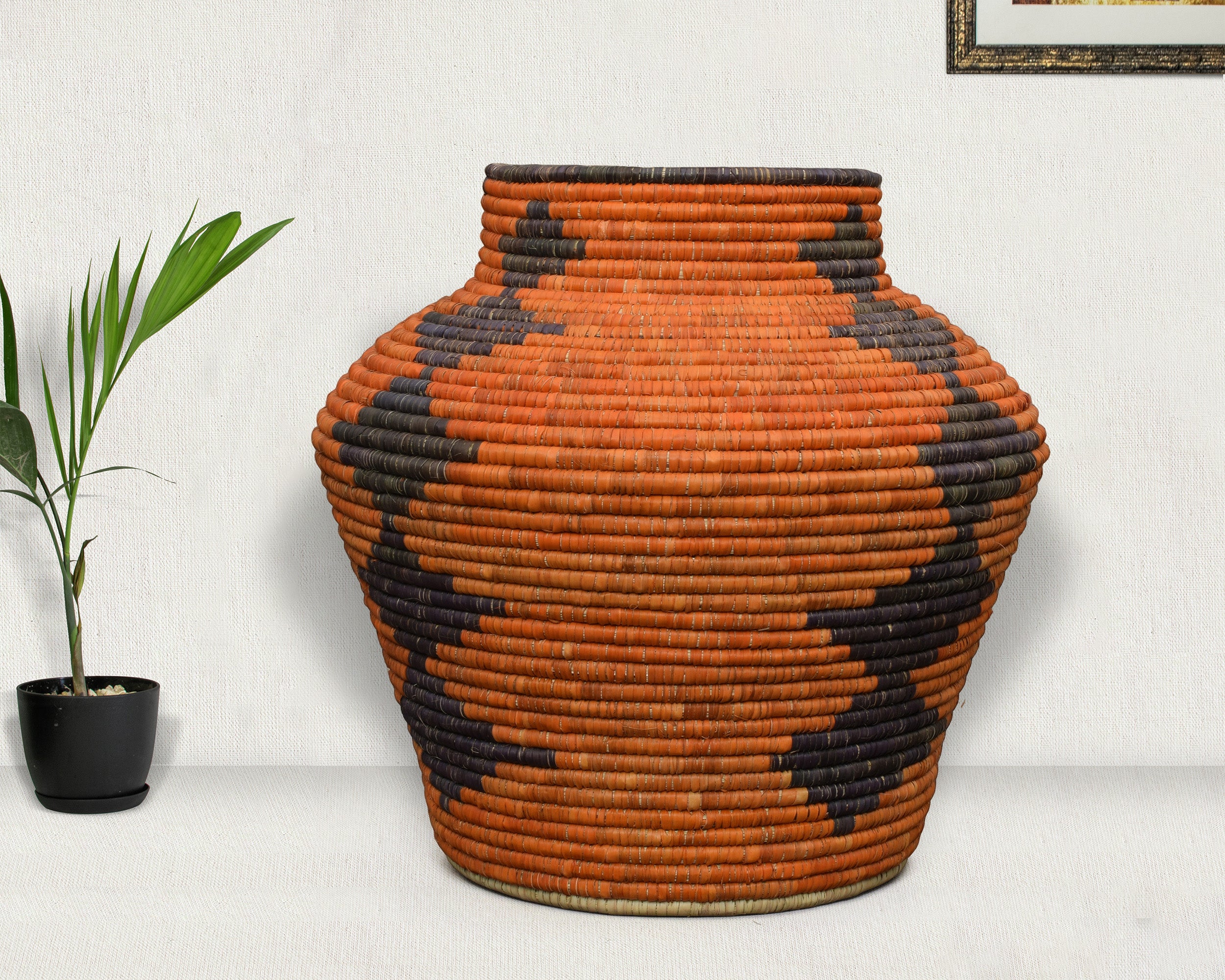 Charcoal Diamonds Potter Vase