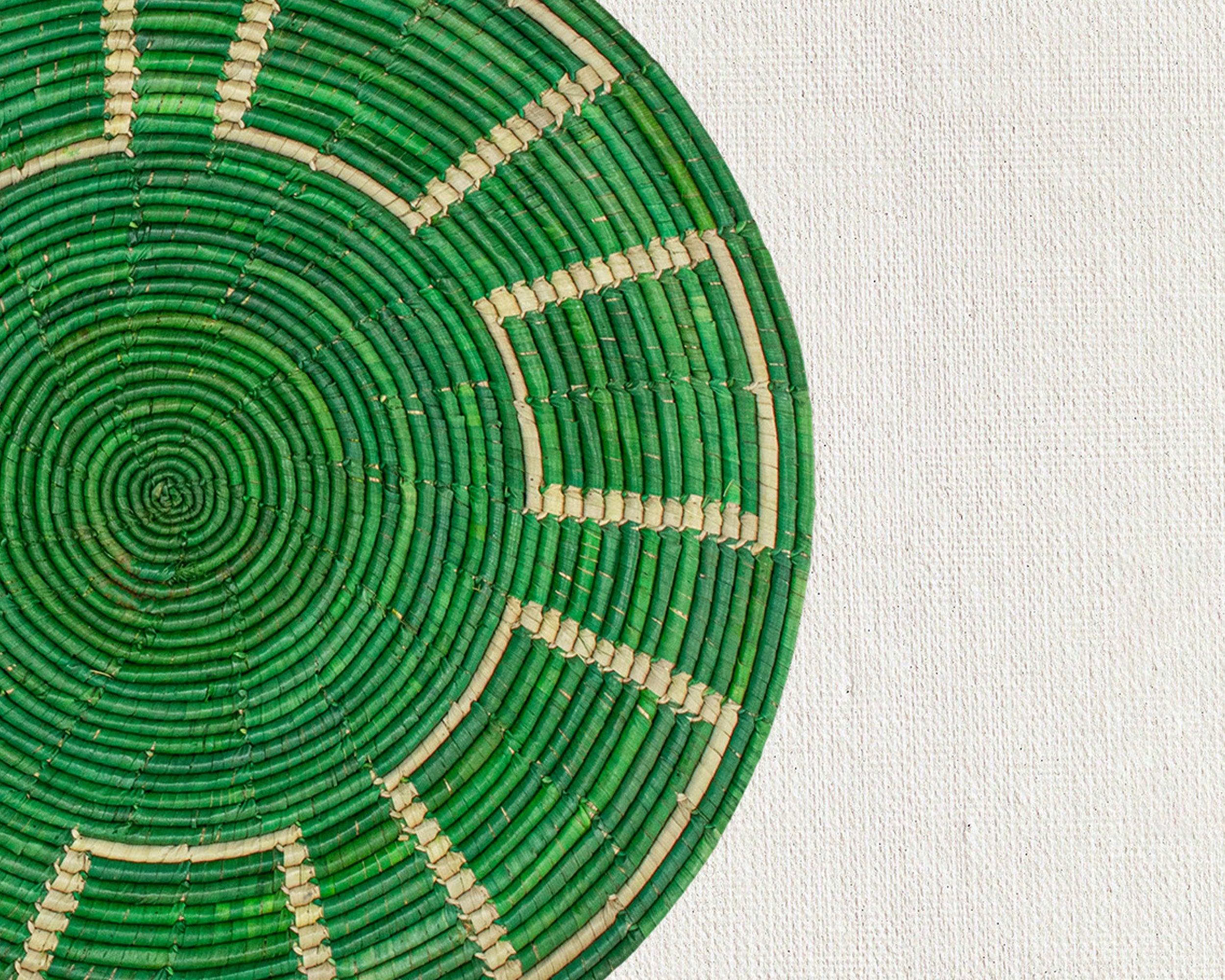 Green Mesa Mat Wall Basket 14-inch MT-211-15