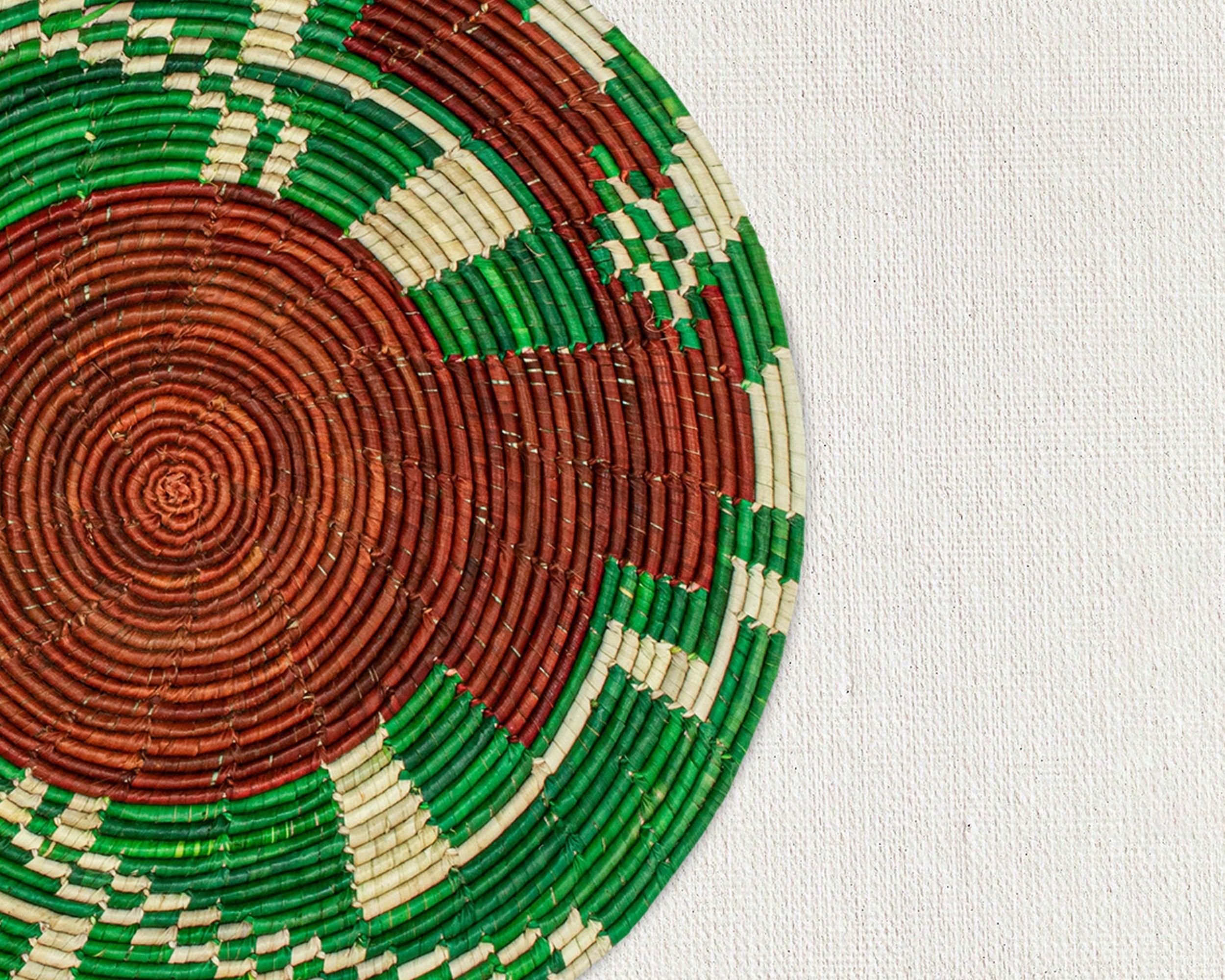 Green Apache Mat Wall Basket 14-inch MT-212-15