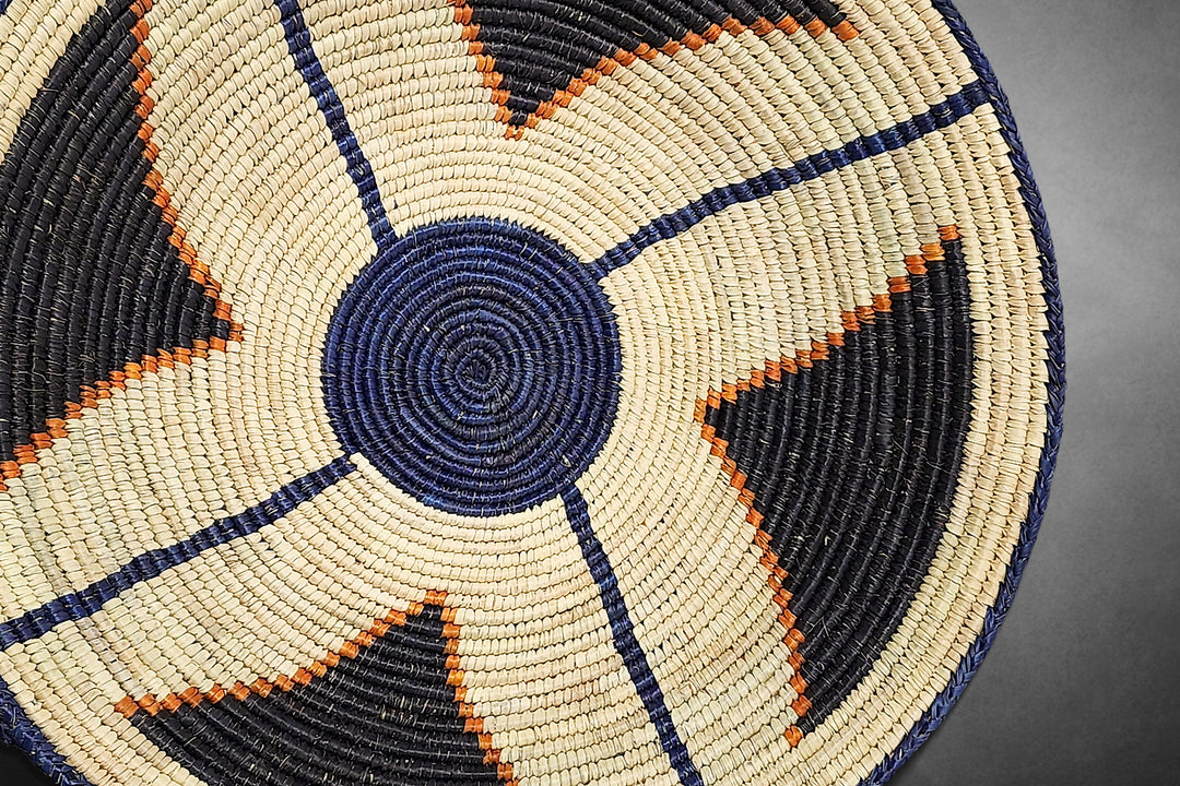 Four Triangle Hand-Woven Basket, 14-inch Diameter and 3-inch Depth