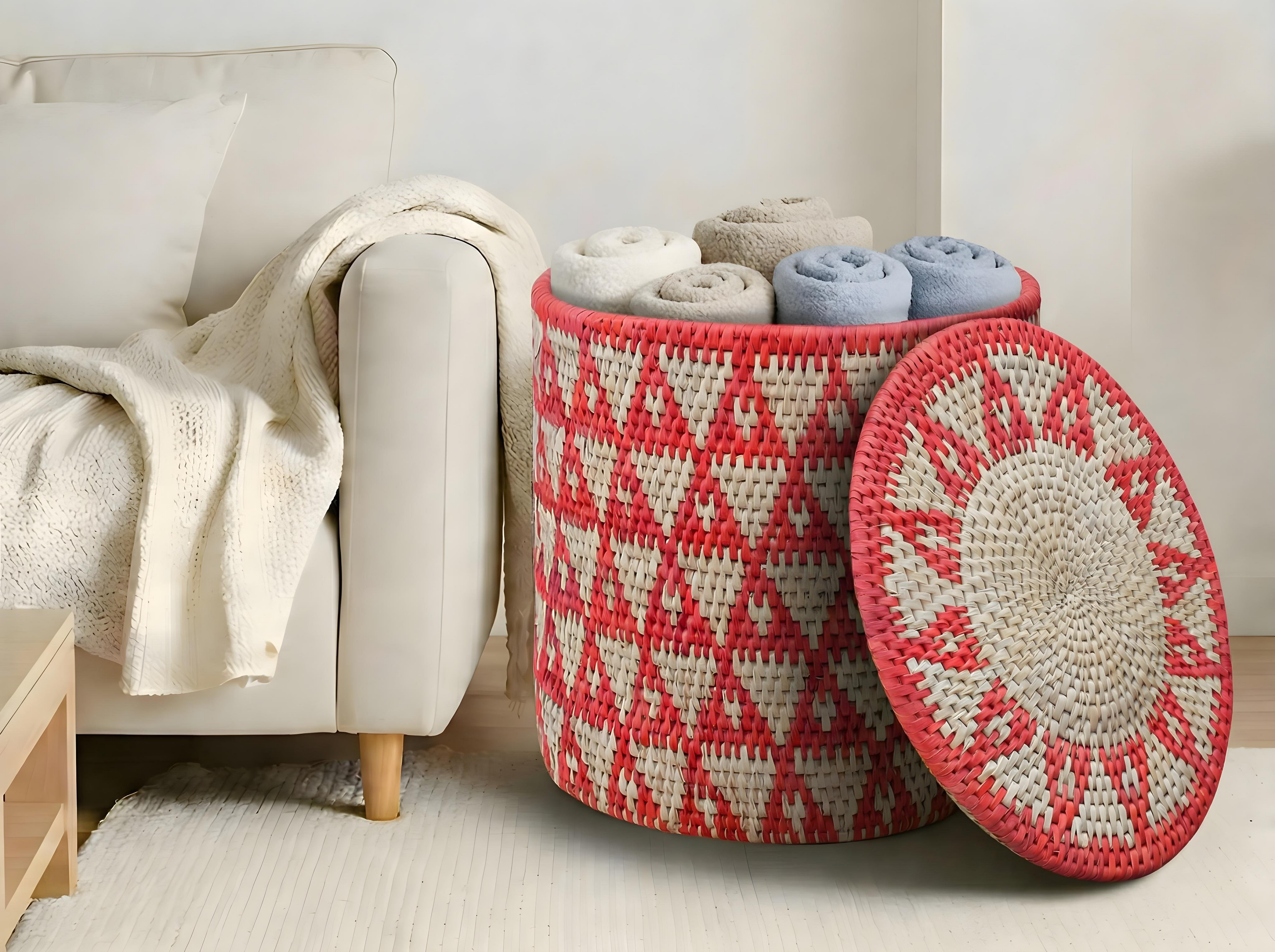 Pojoaque Crimson Heirloom Hamper
