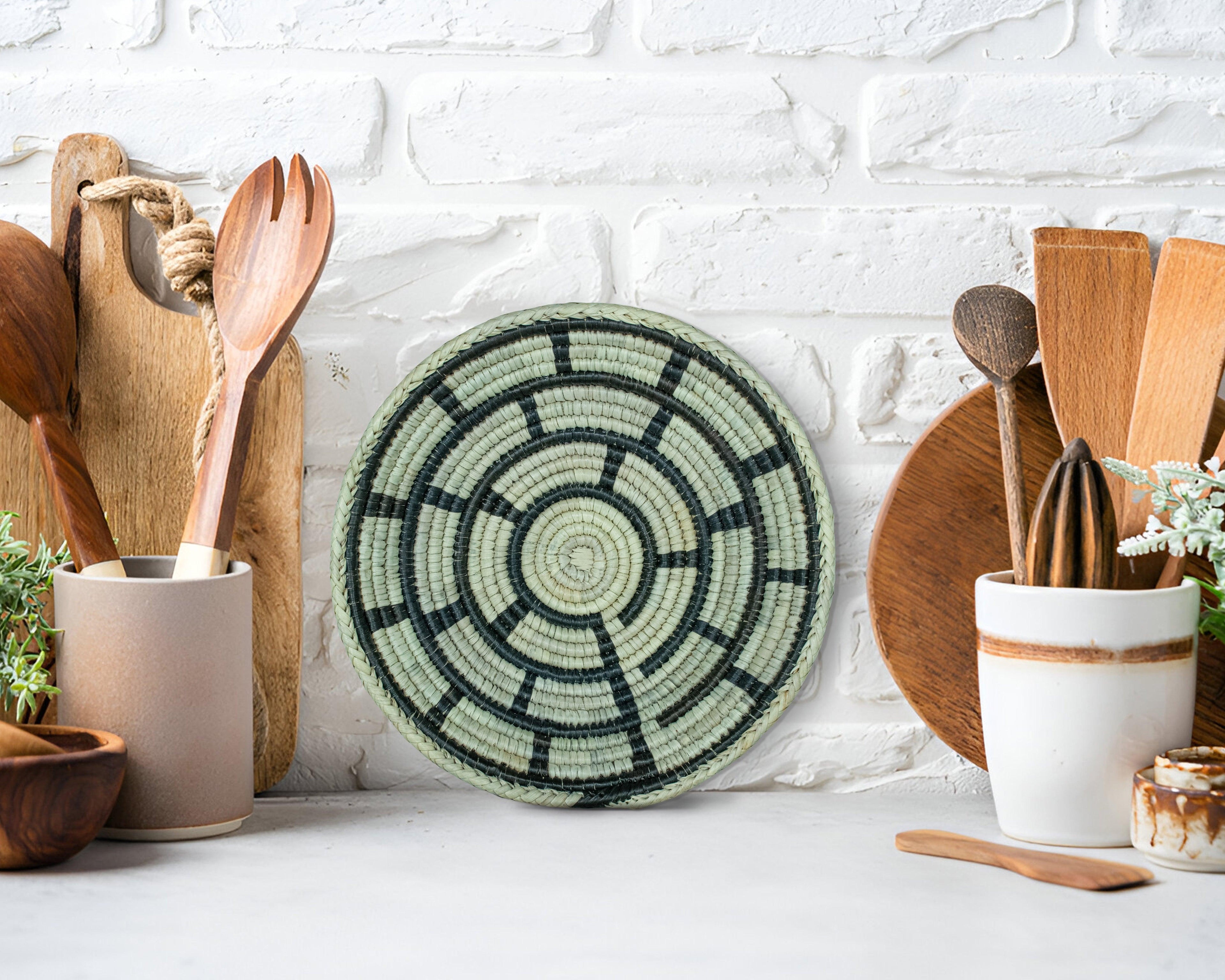 Concentric Grid Black Bowl Basket 8-inch LBW-454-7