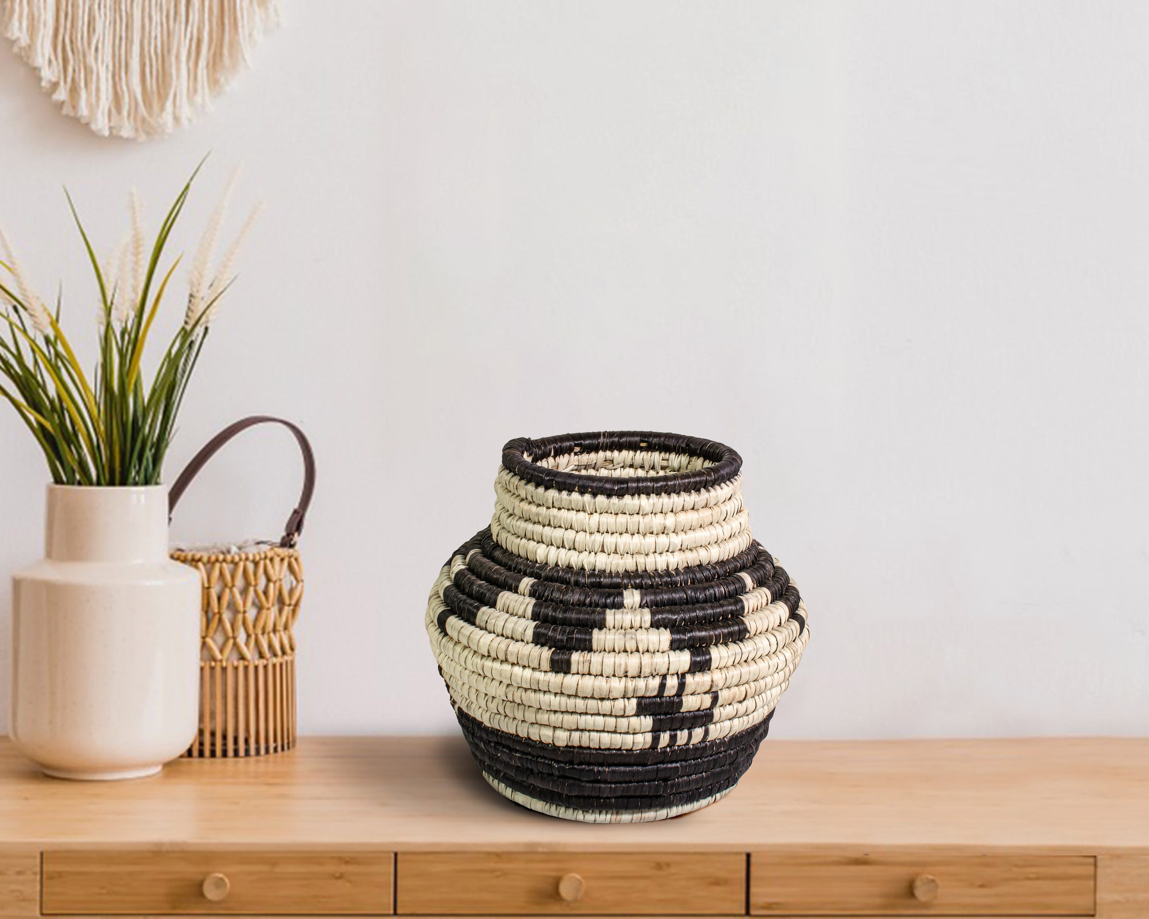 Black Dogs with Waves Vintage Potter Basket - PP-1119-8