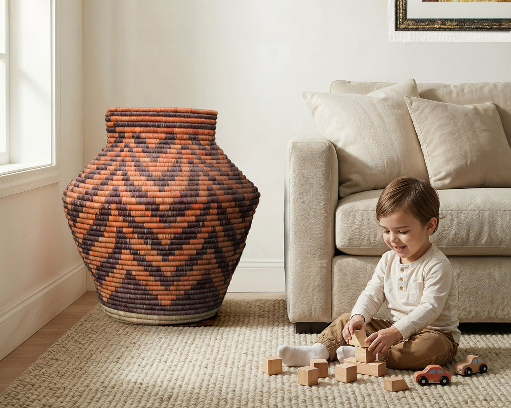 Dense Arrow Potter Vase