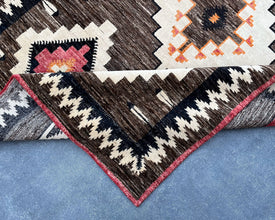 Four Corners Navajo Inspired Hand-Knotted Carpet - 6x9 ft