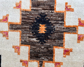 Four Corners Navajo Inspired Hand-Knotted Carpet - 6x9 ft