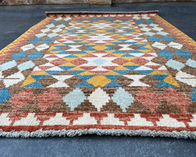 Diamonds Navajo Inspired Hand-Knotted Carpet - 7x5 ft