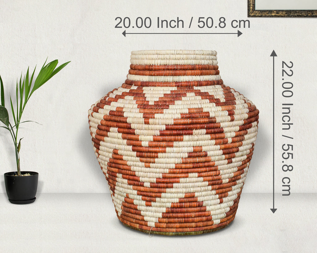 Cream Terracotta Diamond Potter Vase