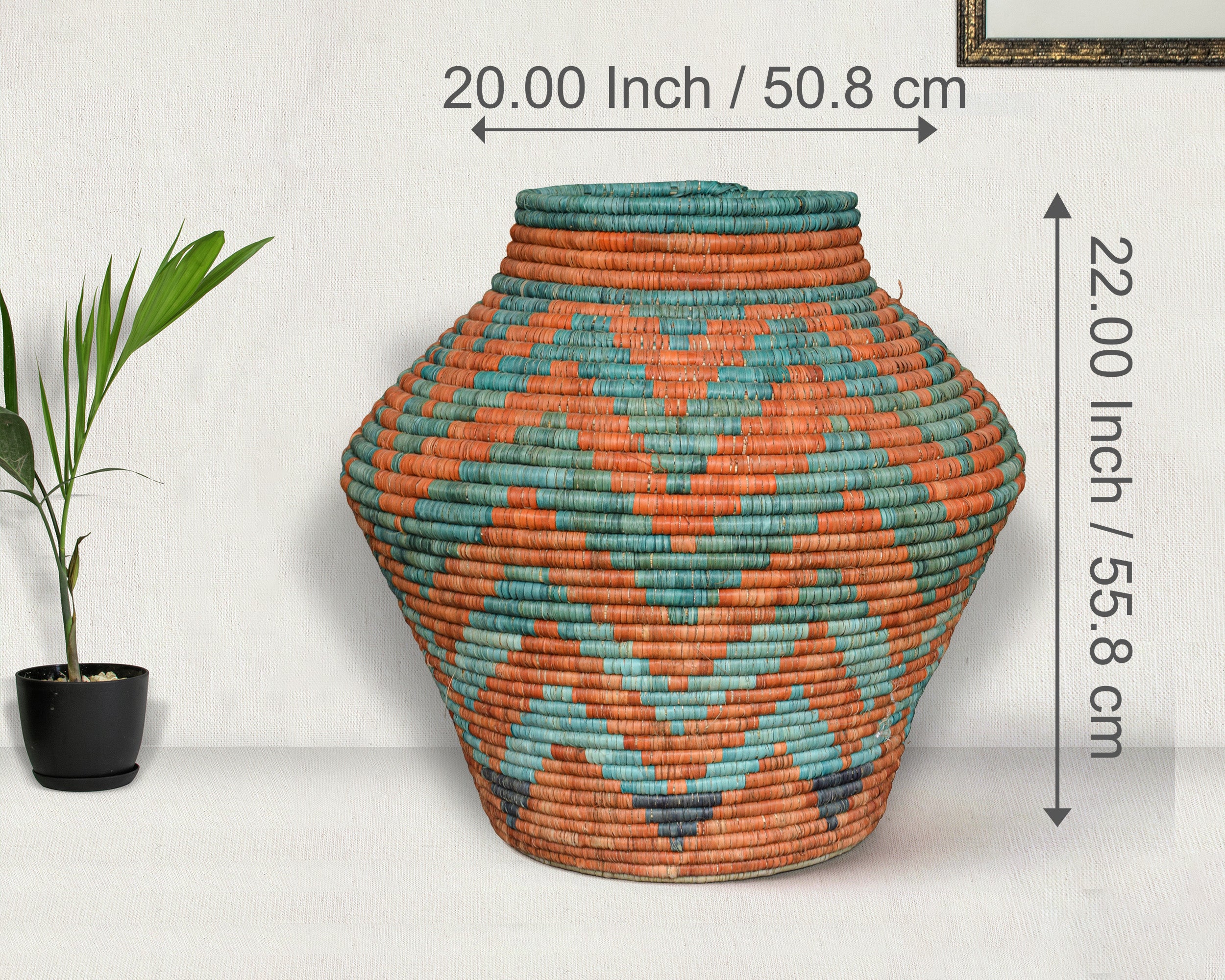 Equal Diamond Potter Vase