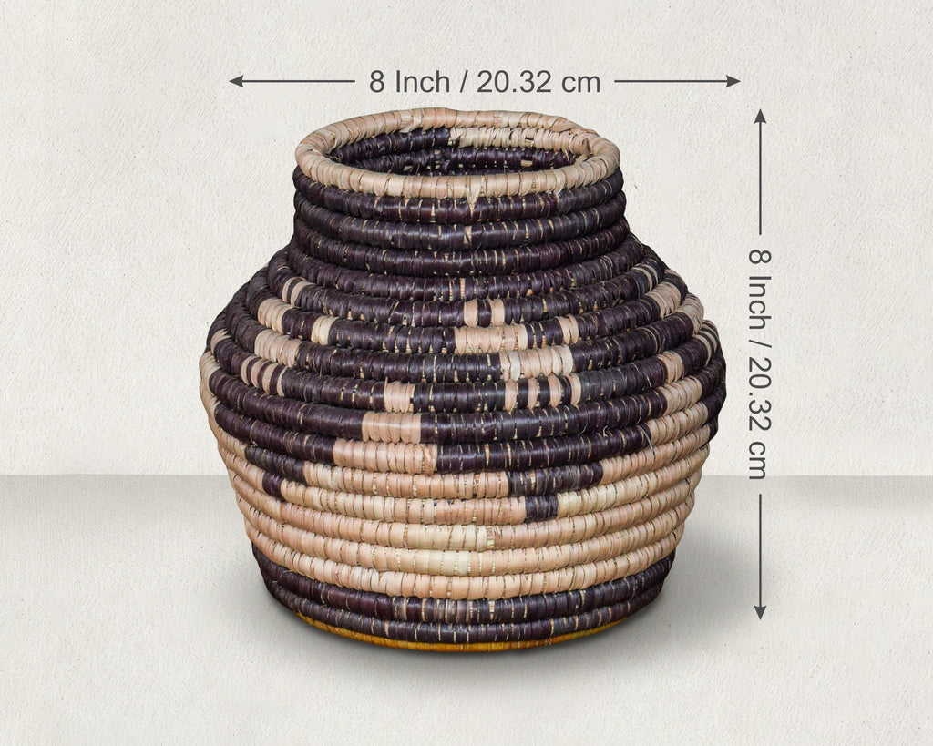 Kingra Hound Coiled Vase