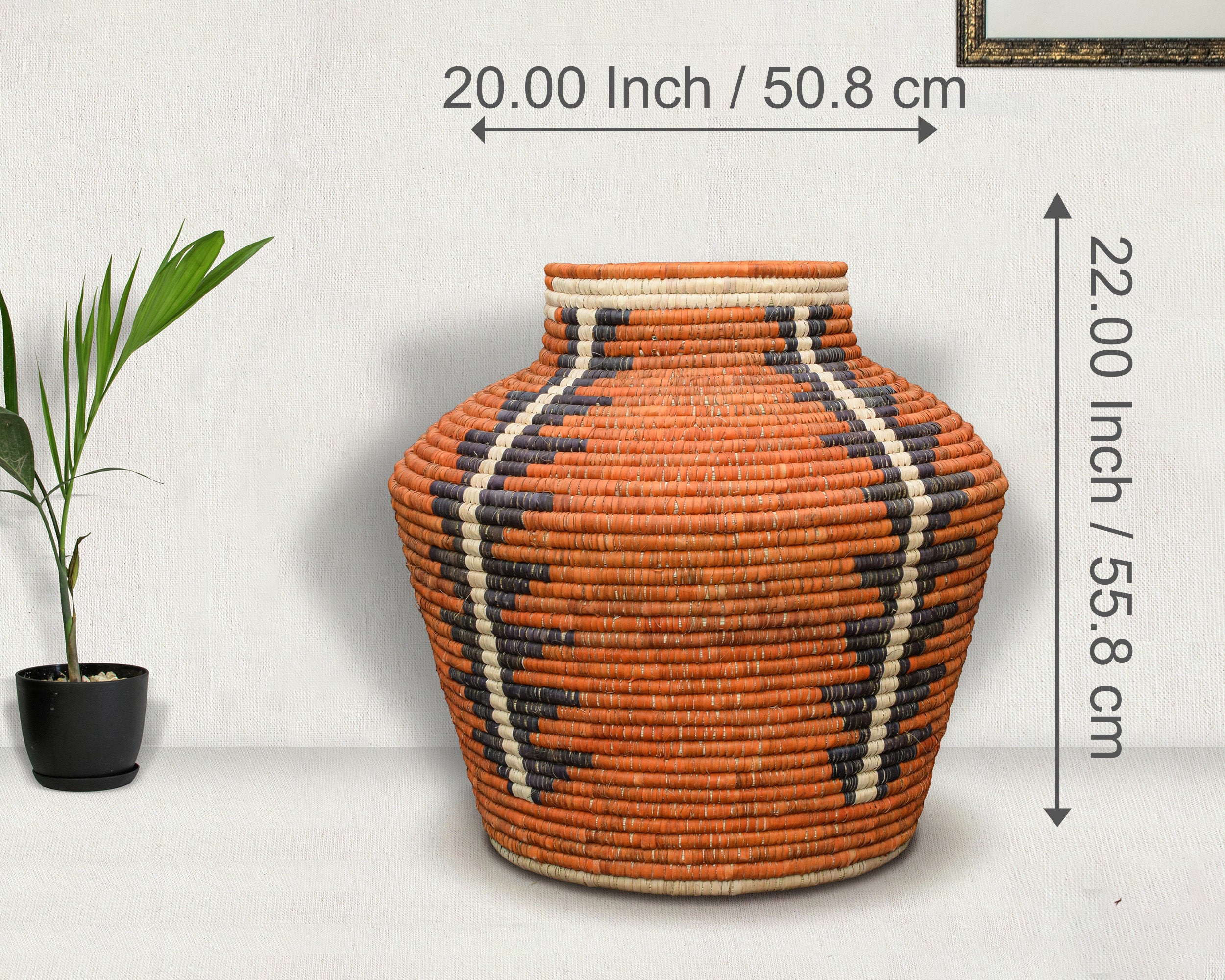 Diagonal Lightning Potter Vase