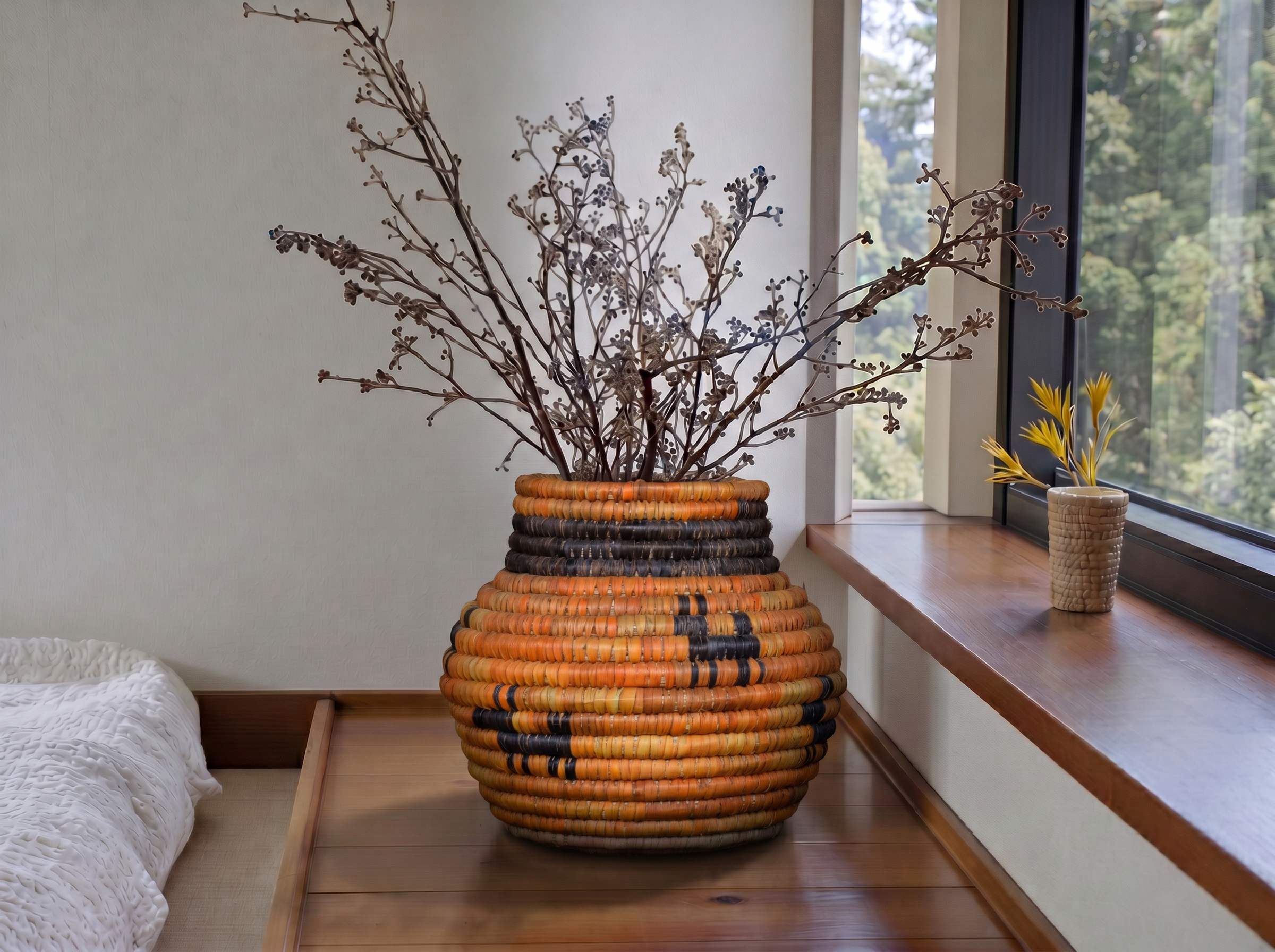 Amber Dogs Coiled Vase