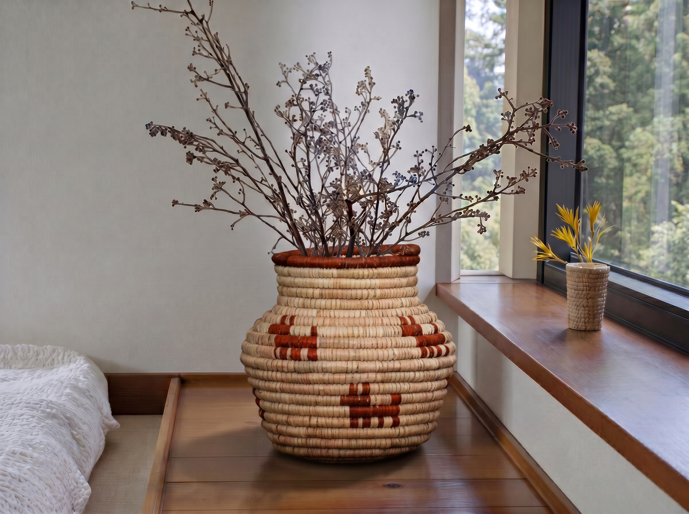 Rustic Hound Coiled Vase